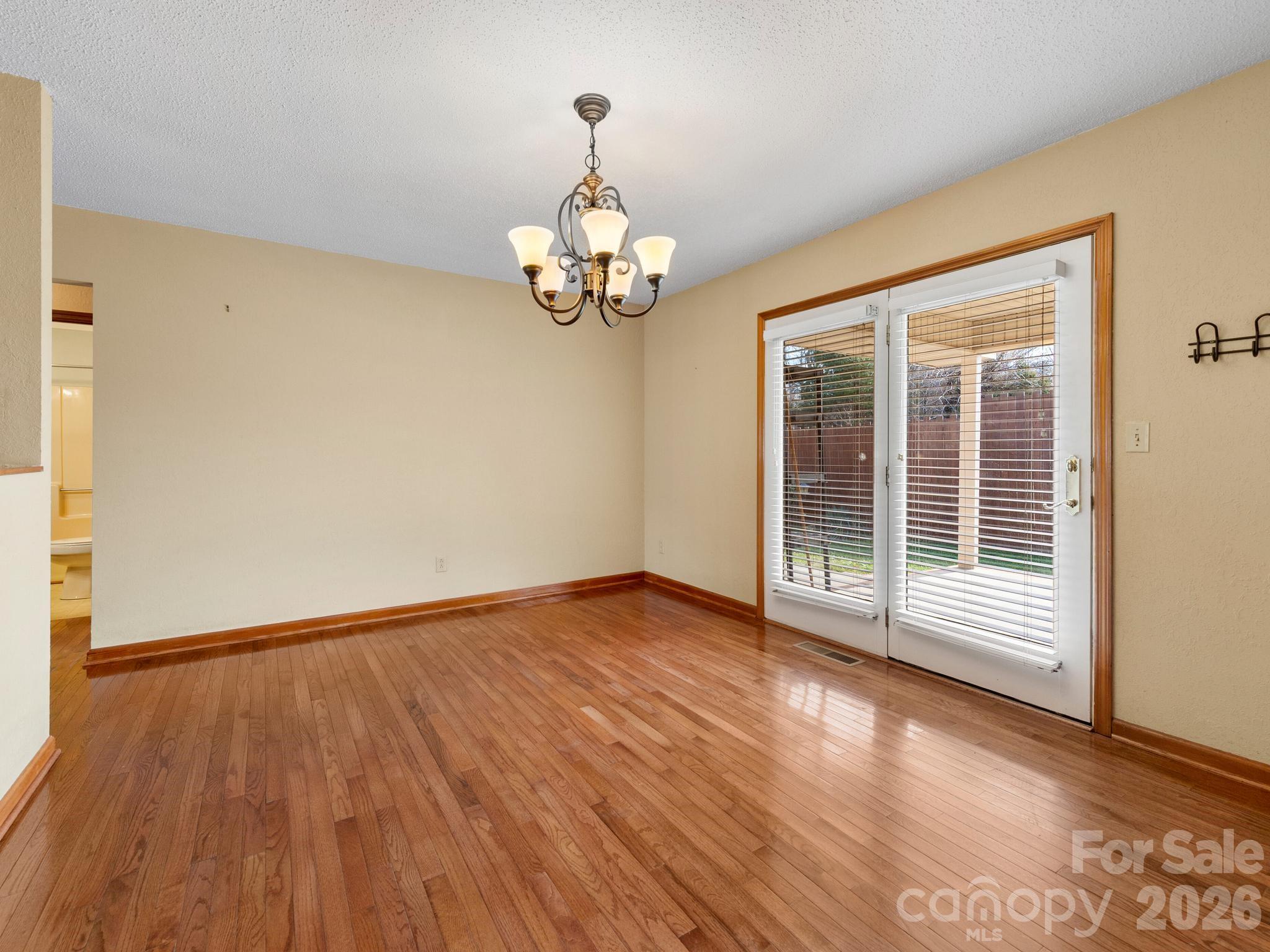 1287 Charlotte Highway — Fairview