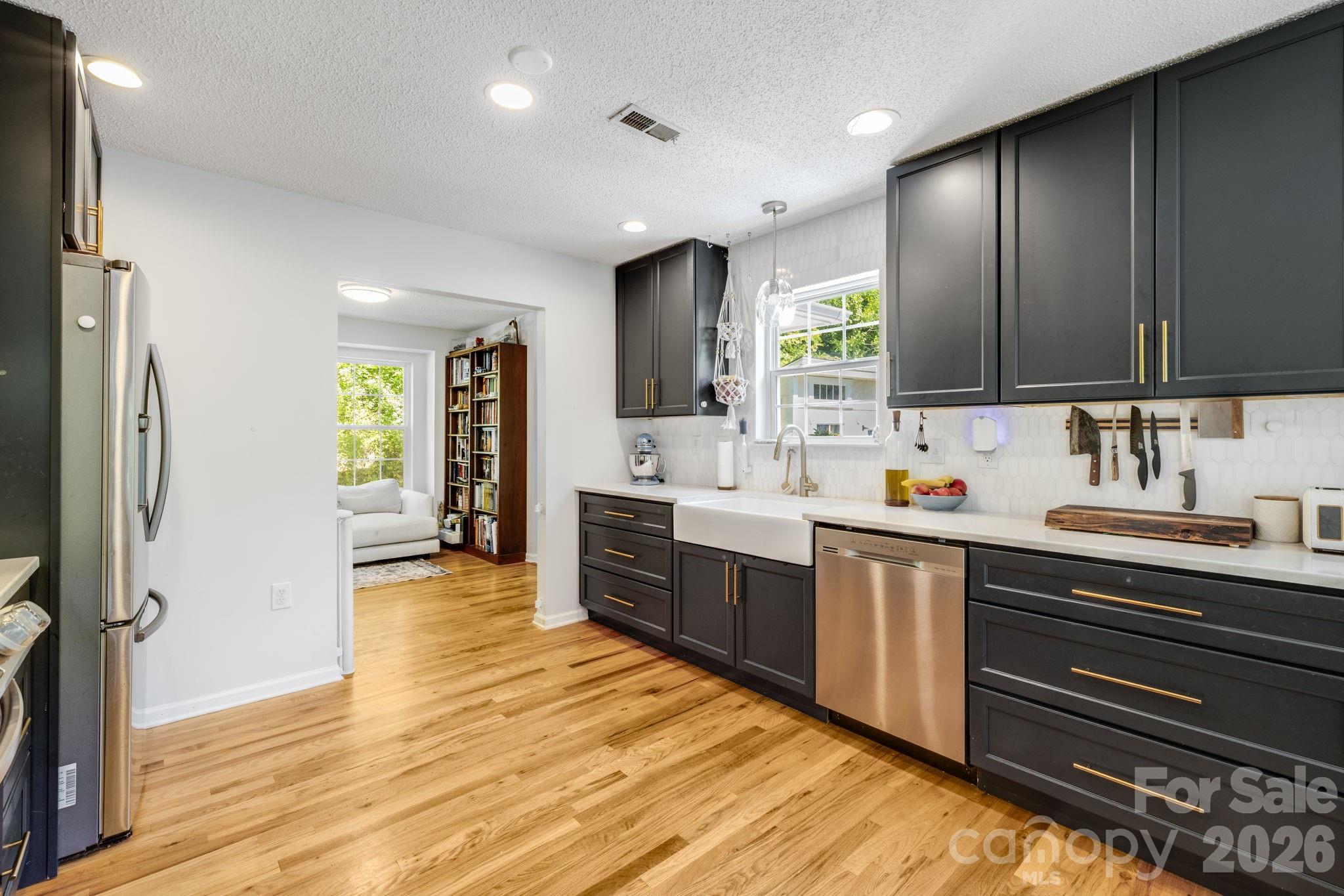 747 Osborne Road — Clyde