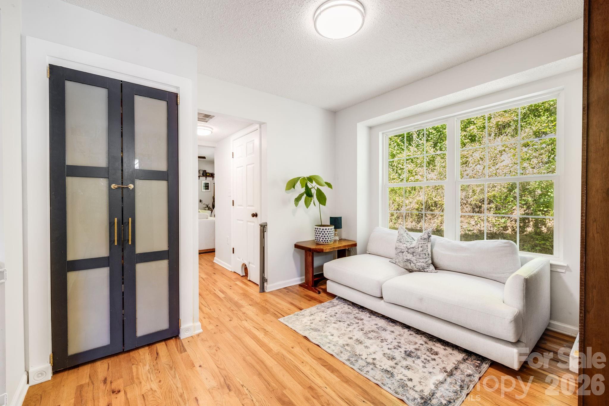 747 Osborne Road — Clyde