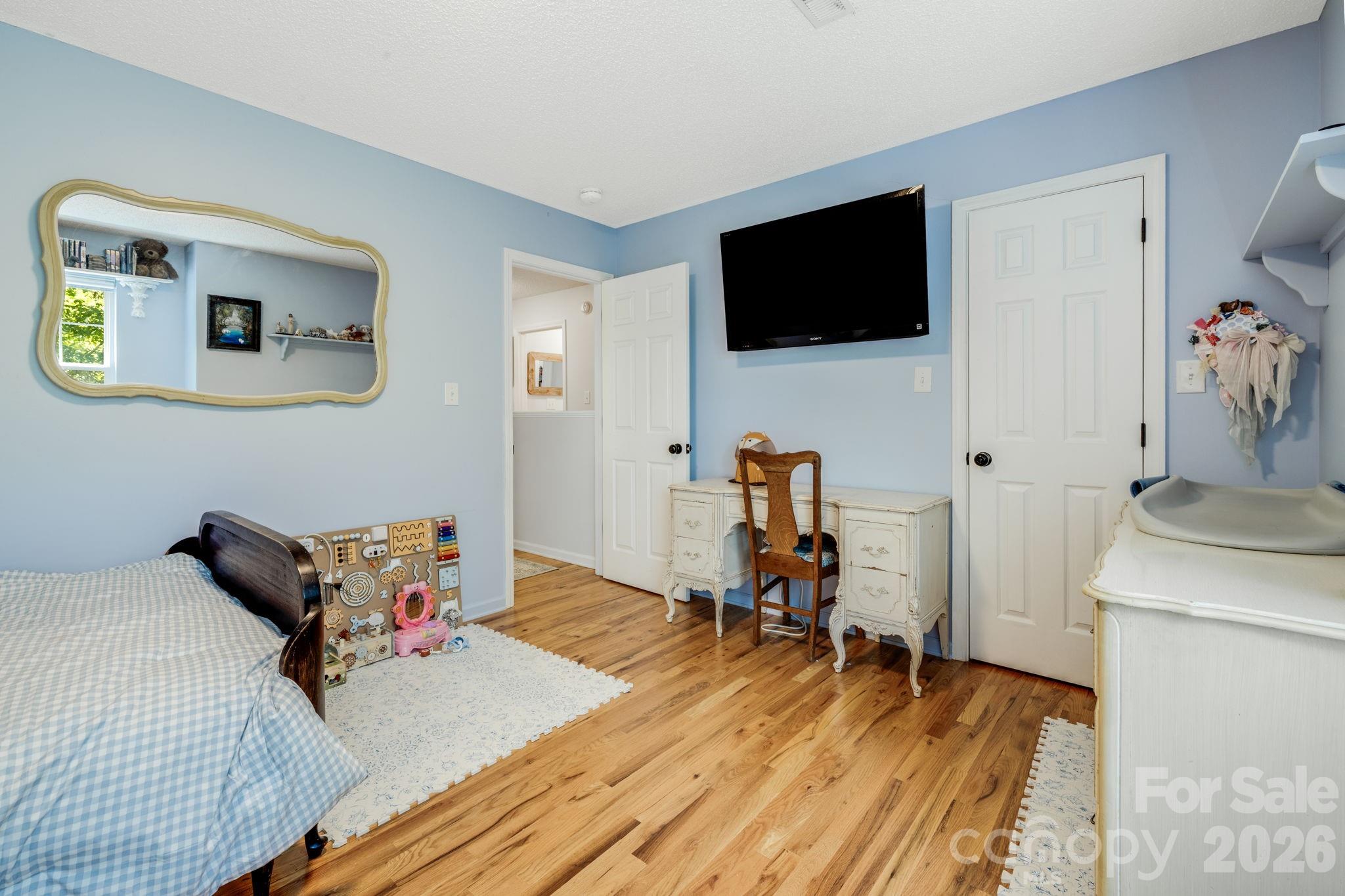 747 Osborne Road — Clyde