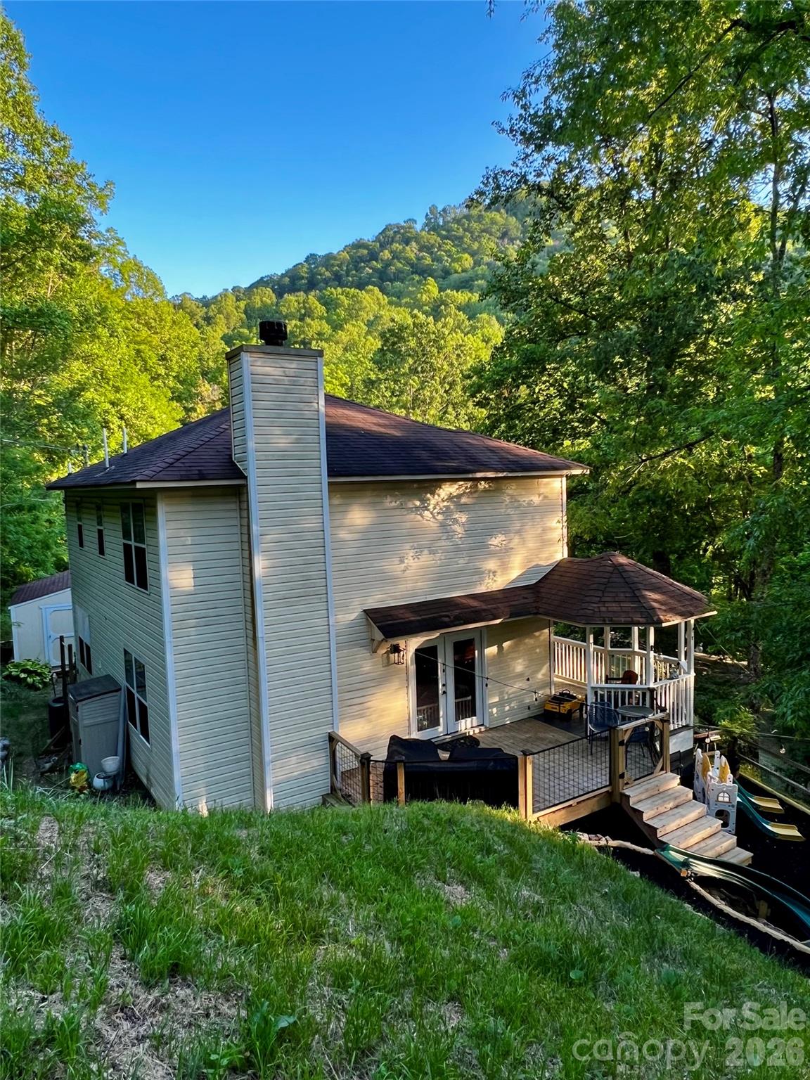 747 Osborne Road — Clyde