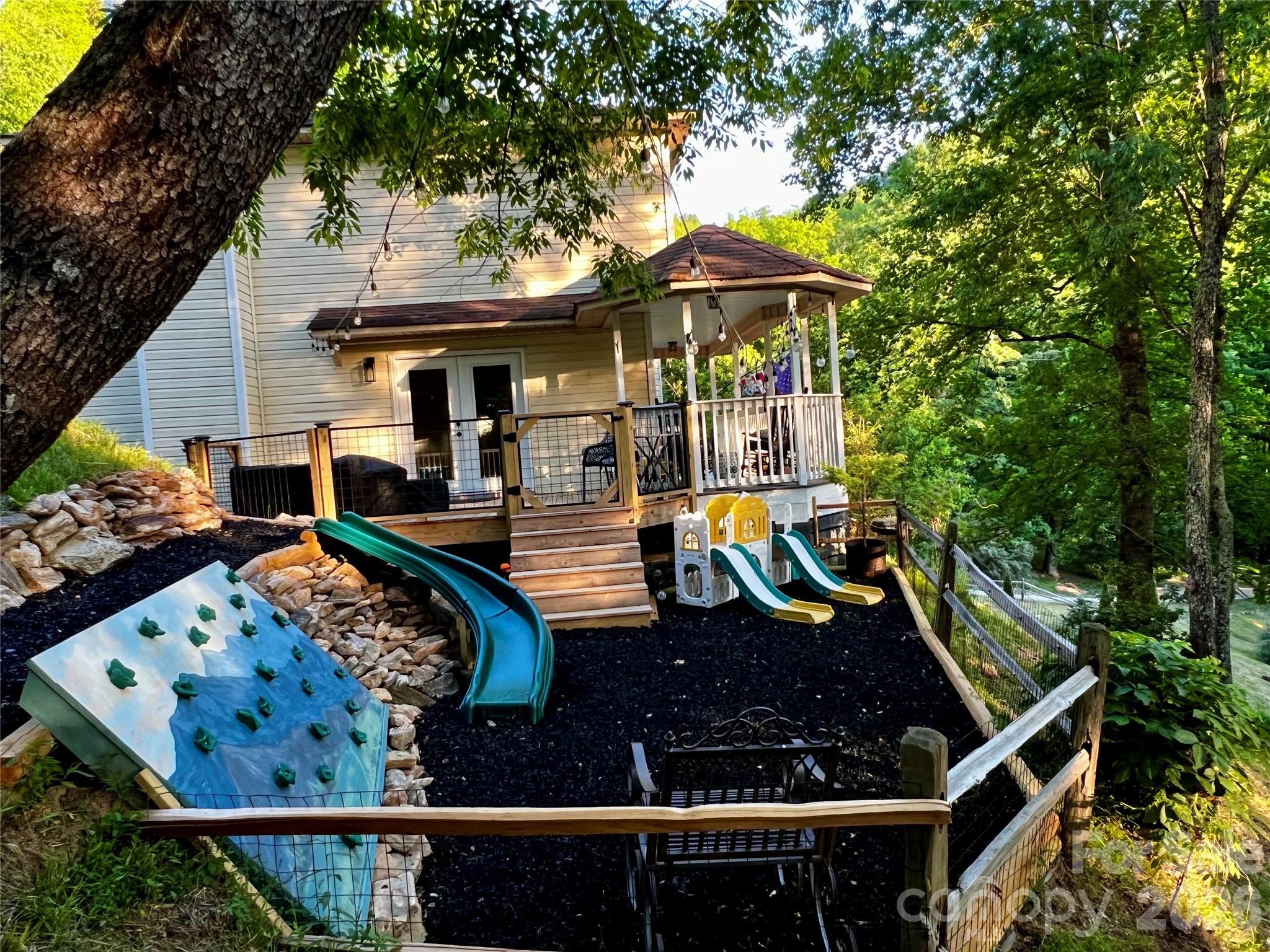 747 Osborne Road — Clyde
