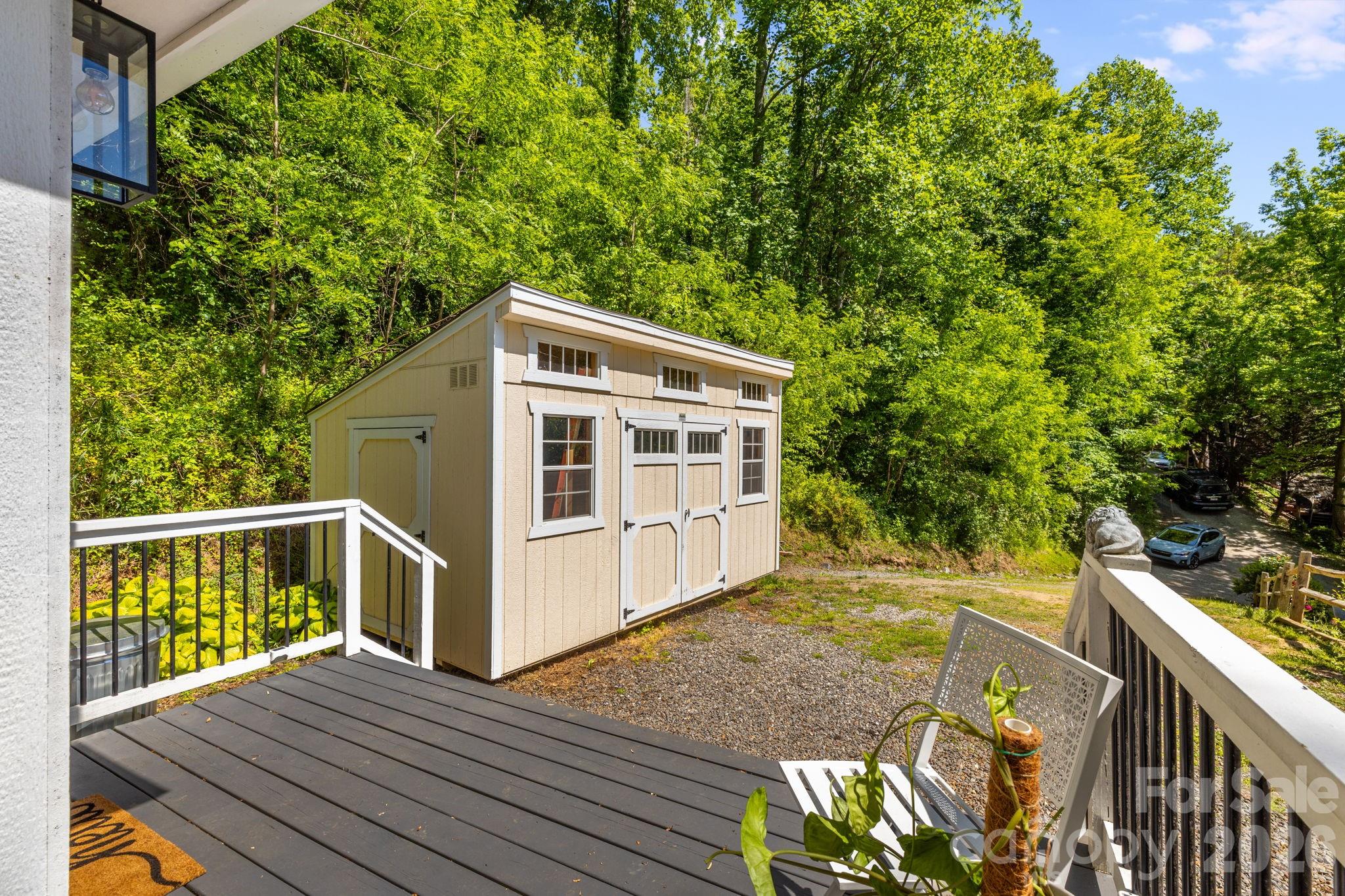 747 Osborne Road — Clyde