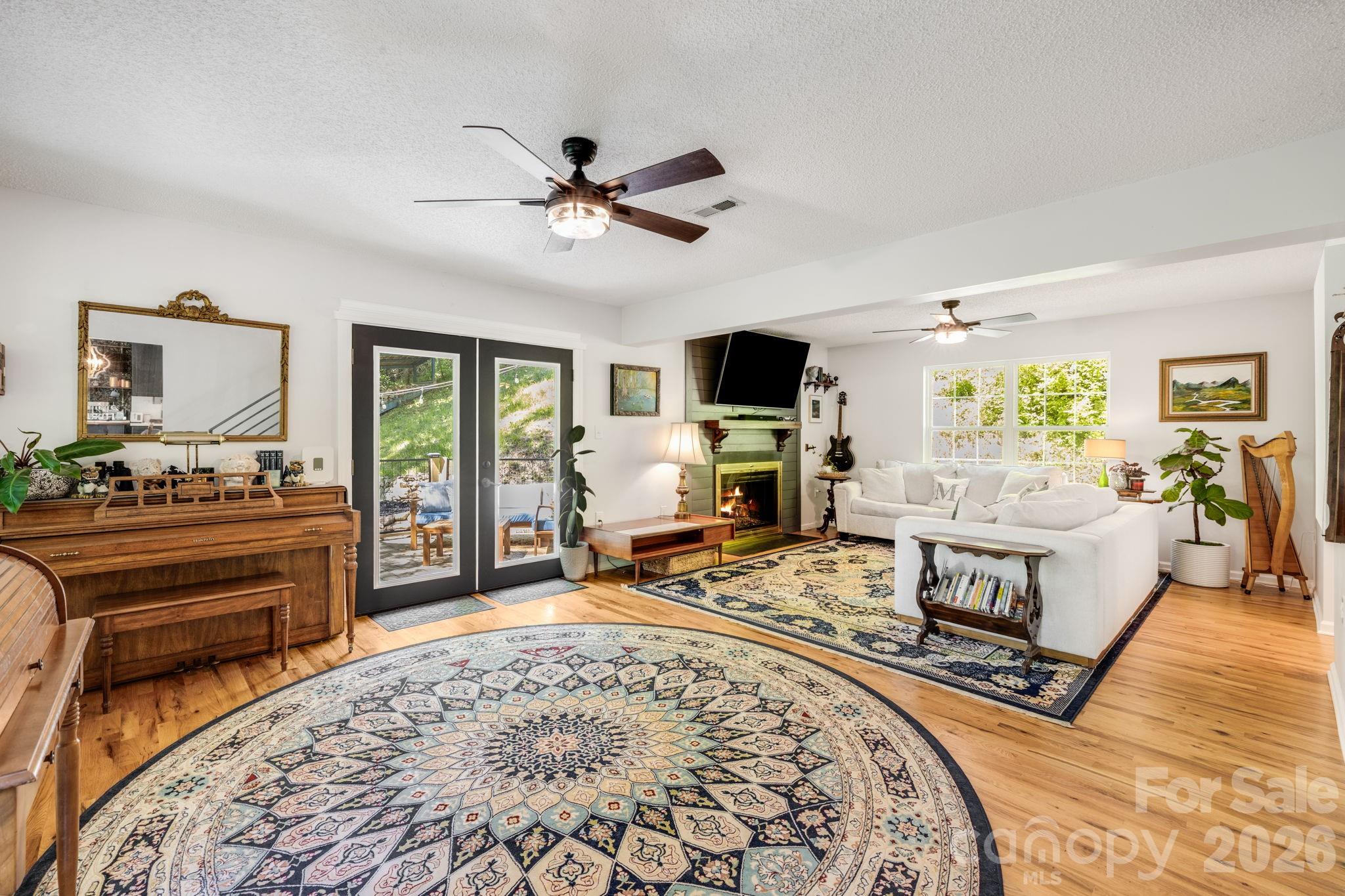 747 Osborne Road — Clyde