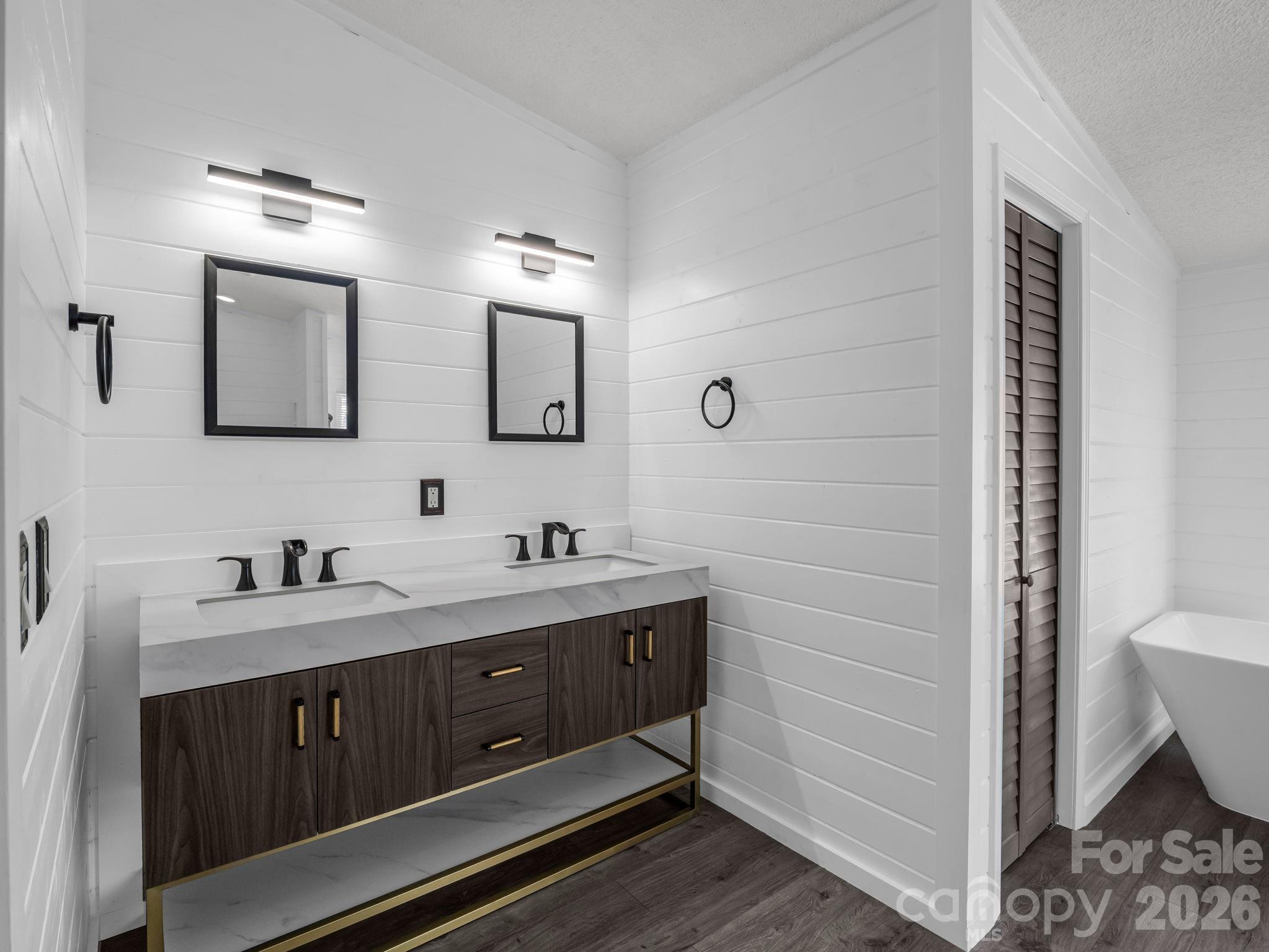 2053 Nancy Mountain Road — Rosman