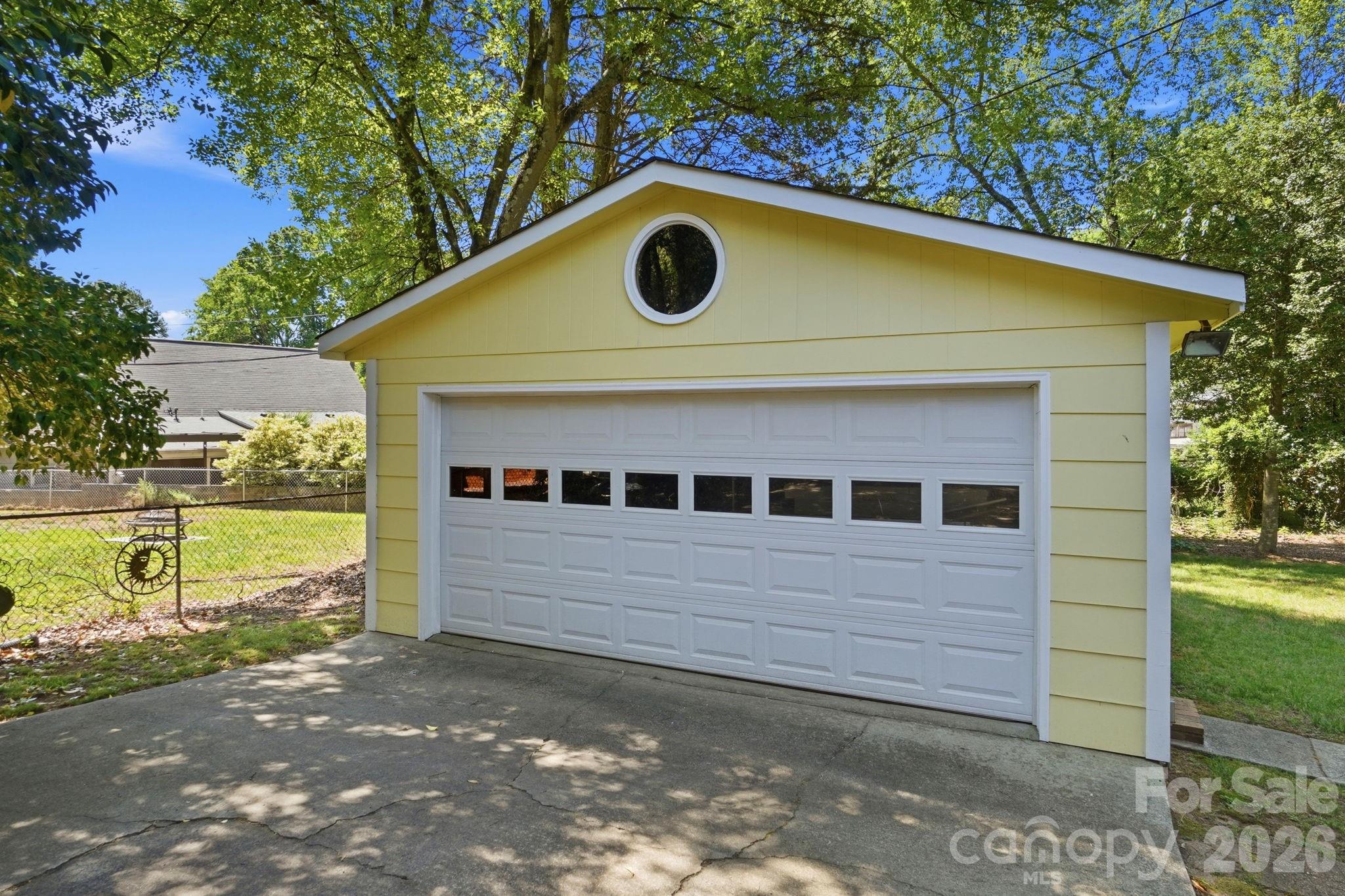 722 Seneca Place — Charlotte