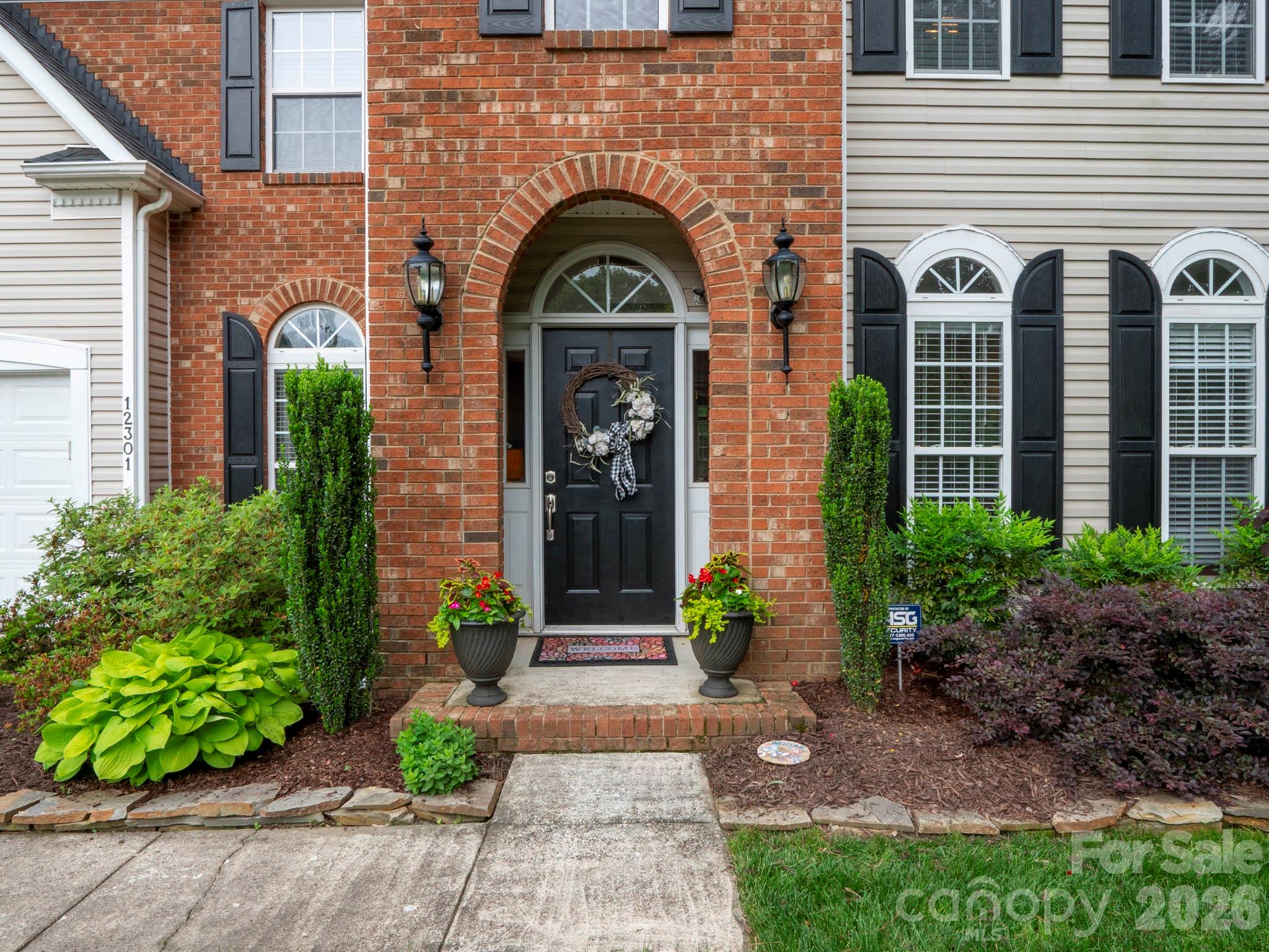 12301 Silveroak Lane — Charlotte