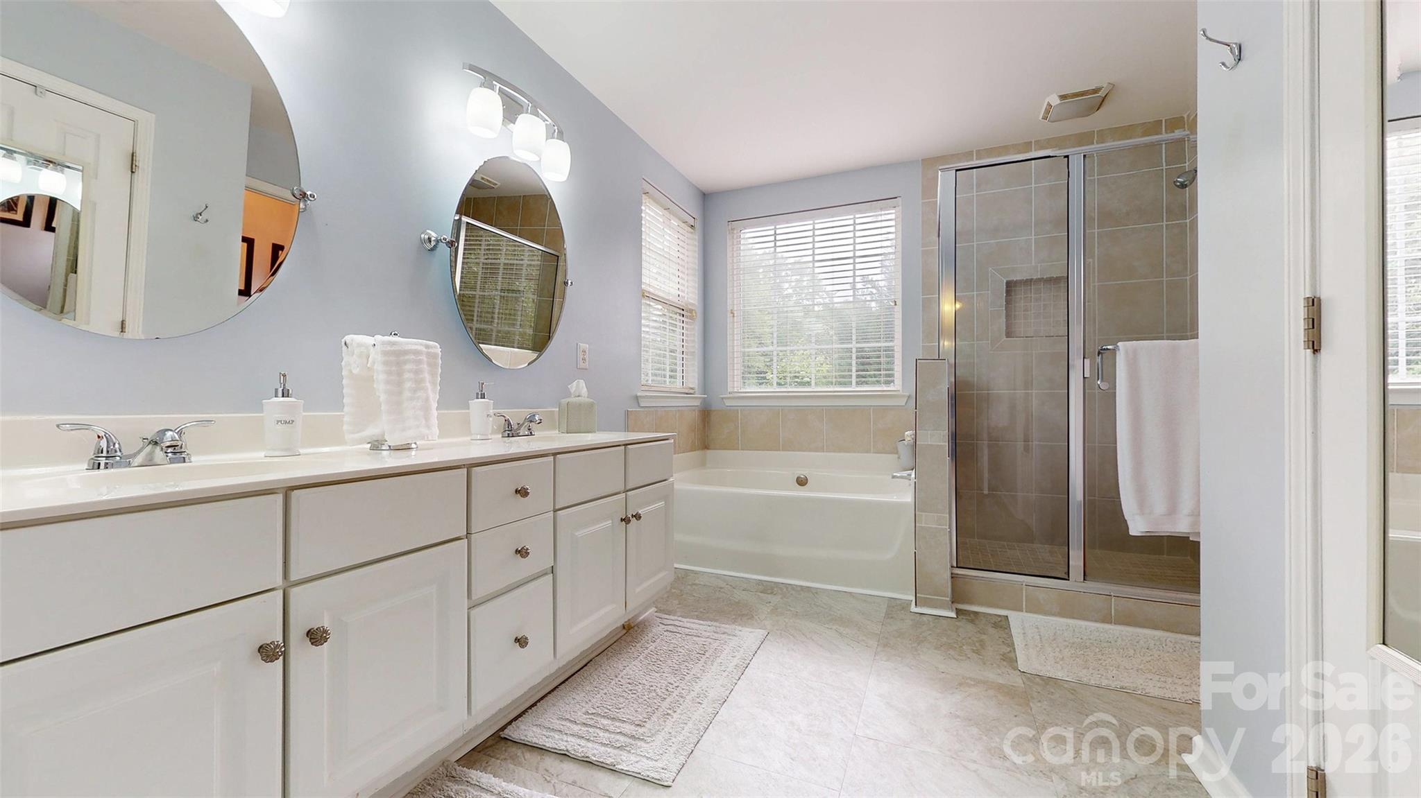 12301 Silveroak Lane — Charlotte