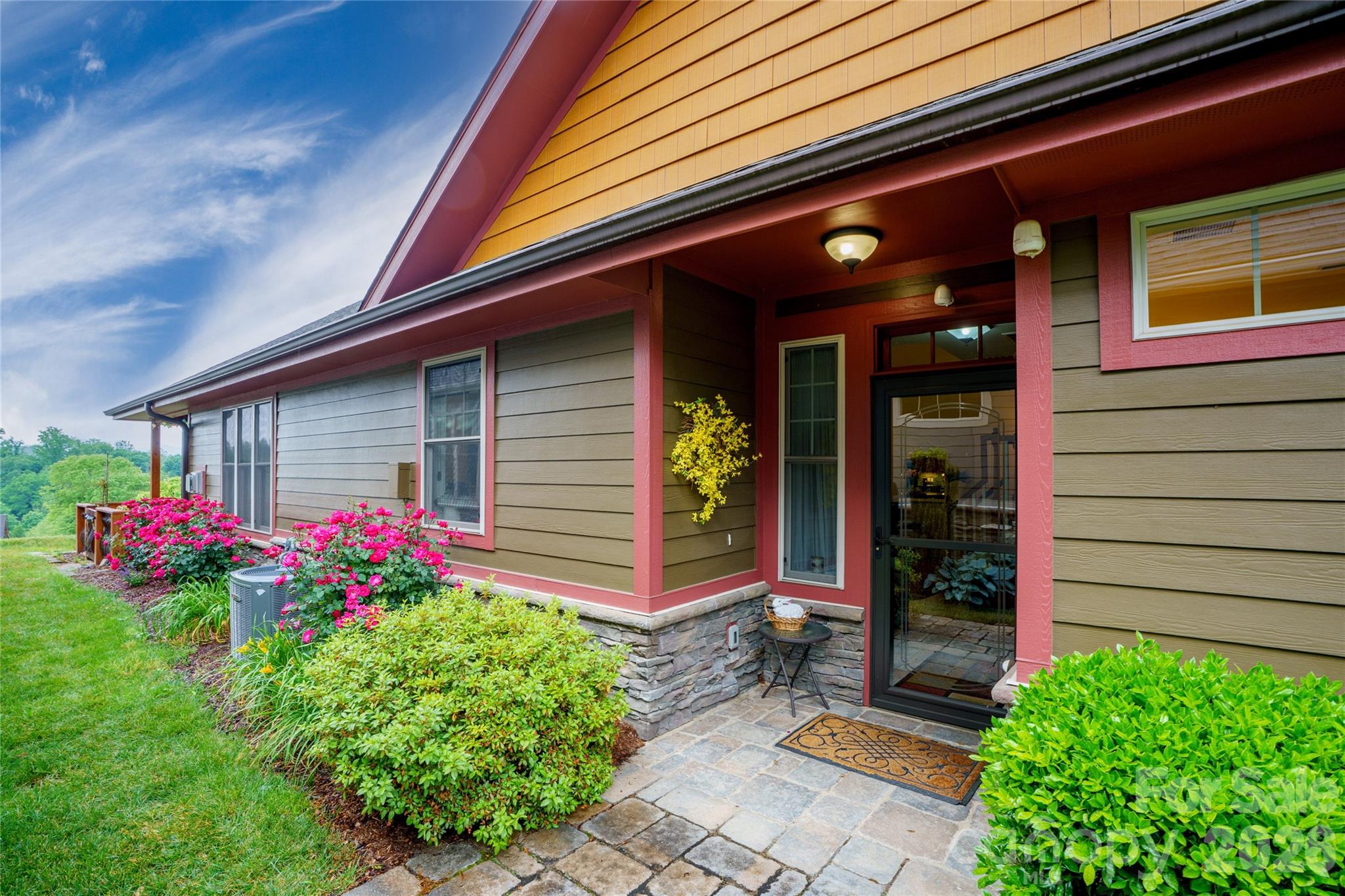 3 Holland Mountain View — Asheville