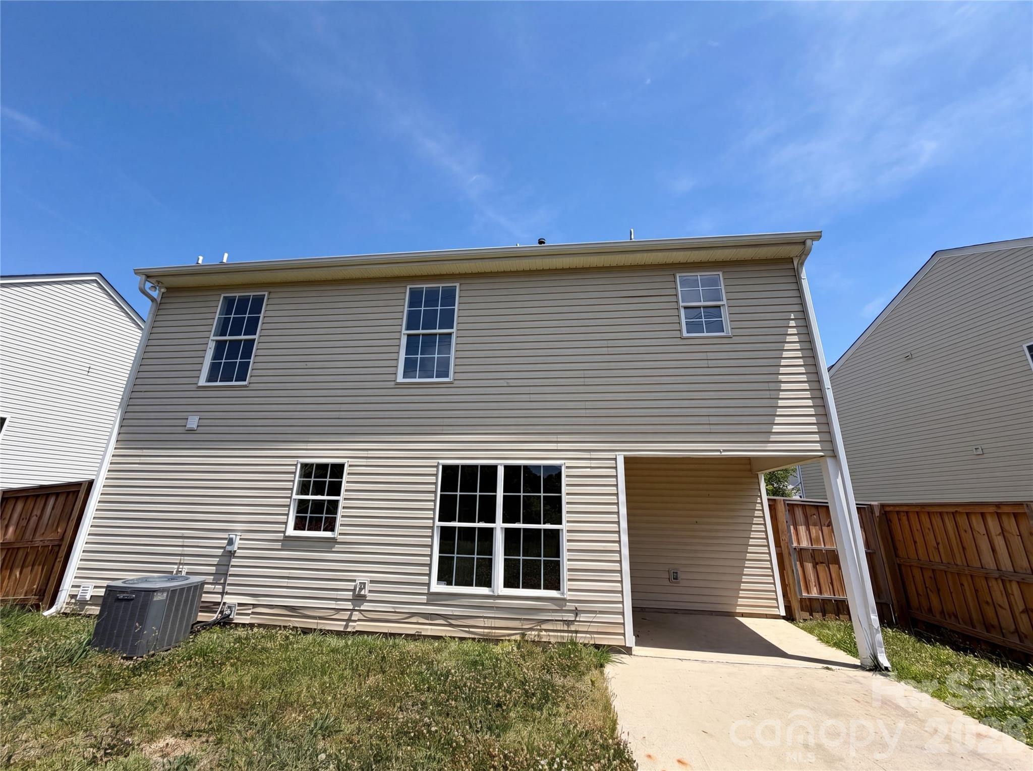 7115 Wandering Creek Drive — Charlotte
