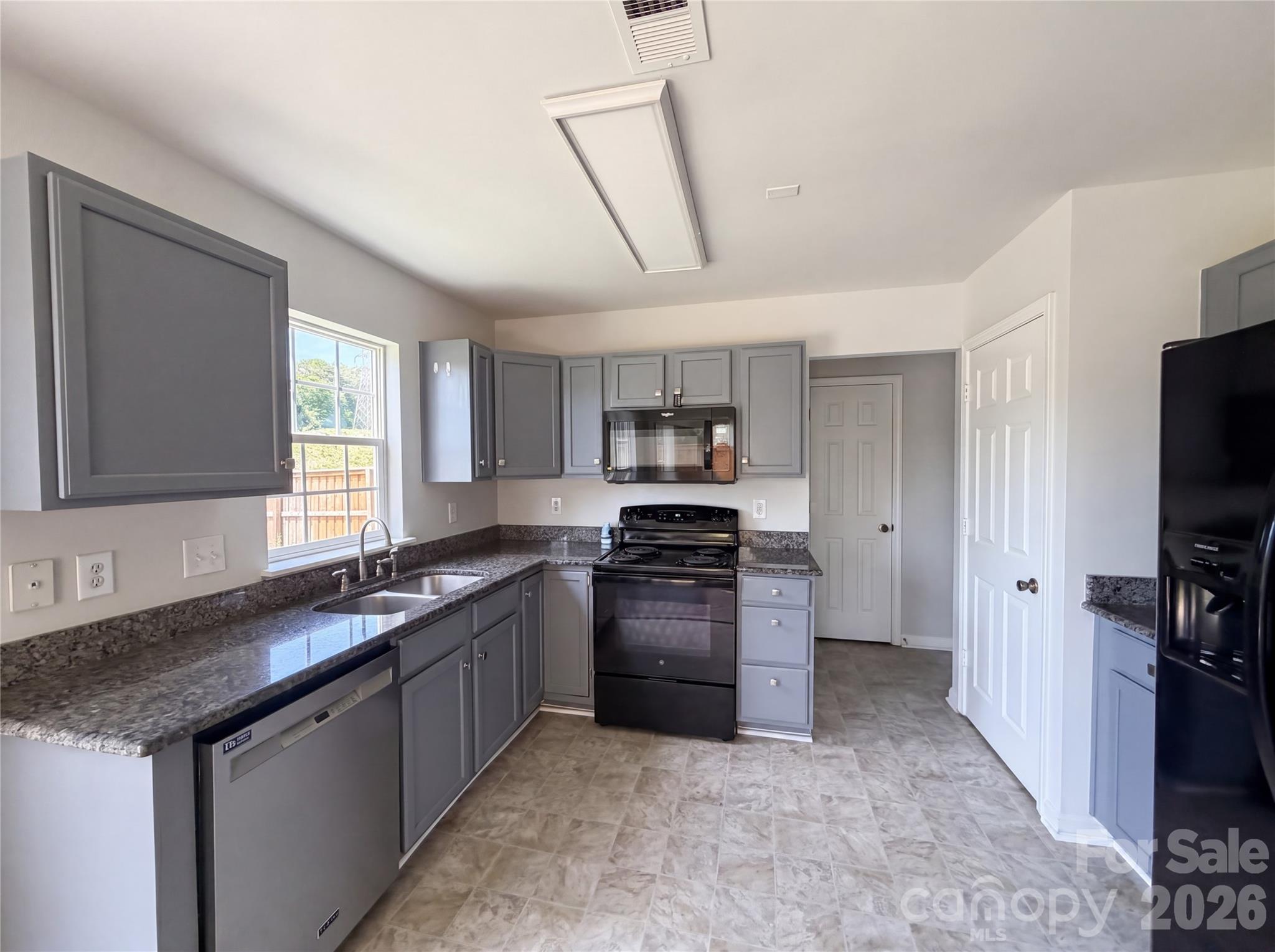 7115 Wandering Creek Drive — Charlotte