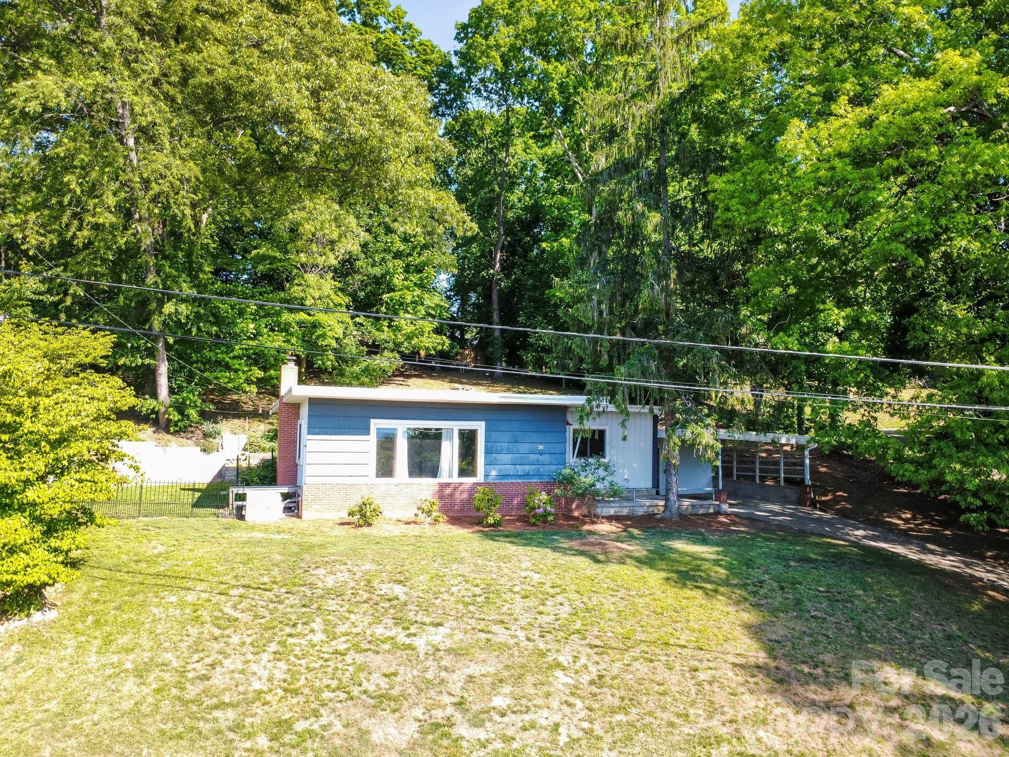 36 Robinwood Avenue — Asheville