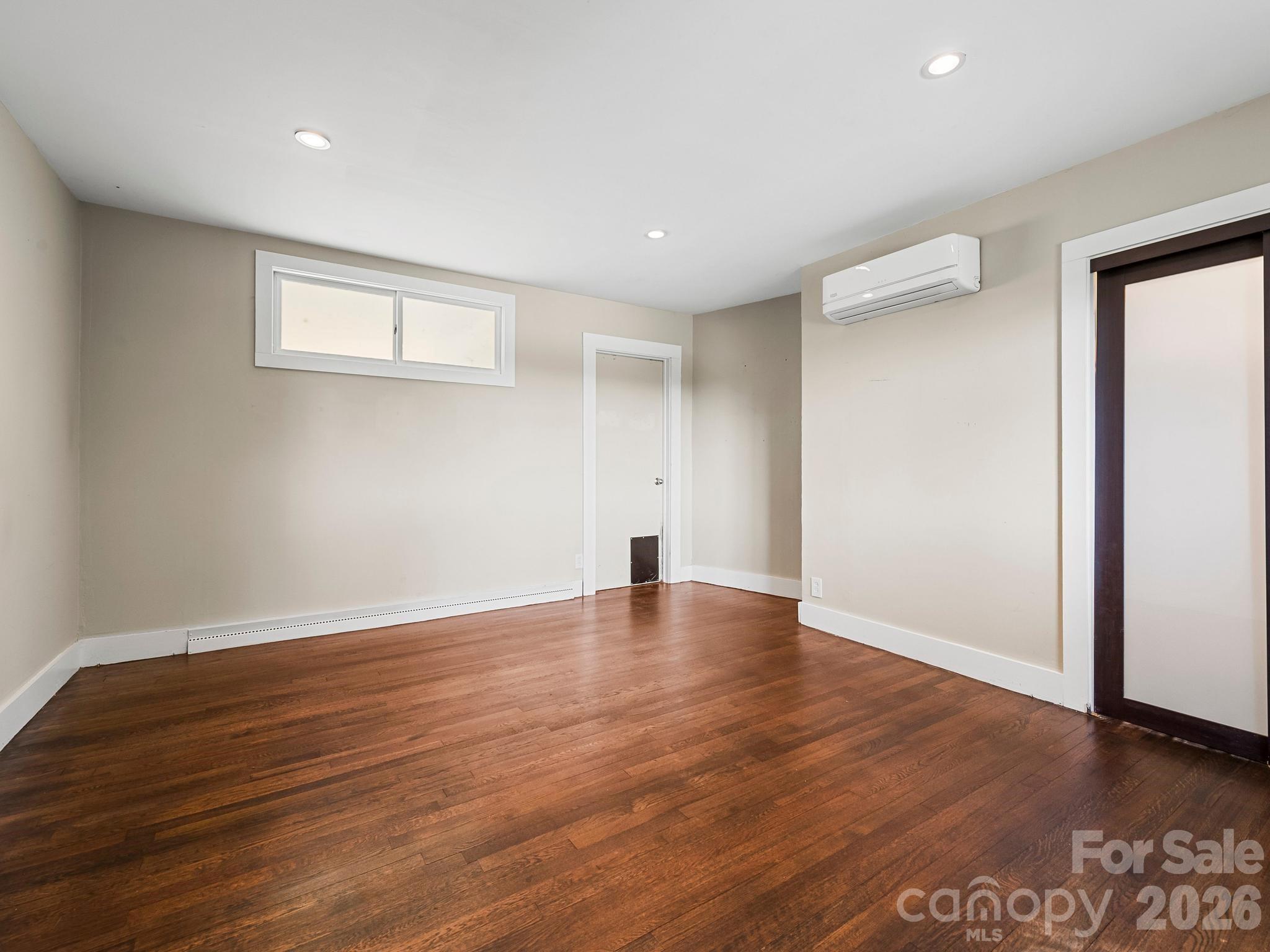 36 Robinwood Avenue — Asheville