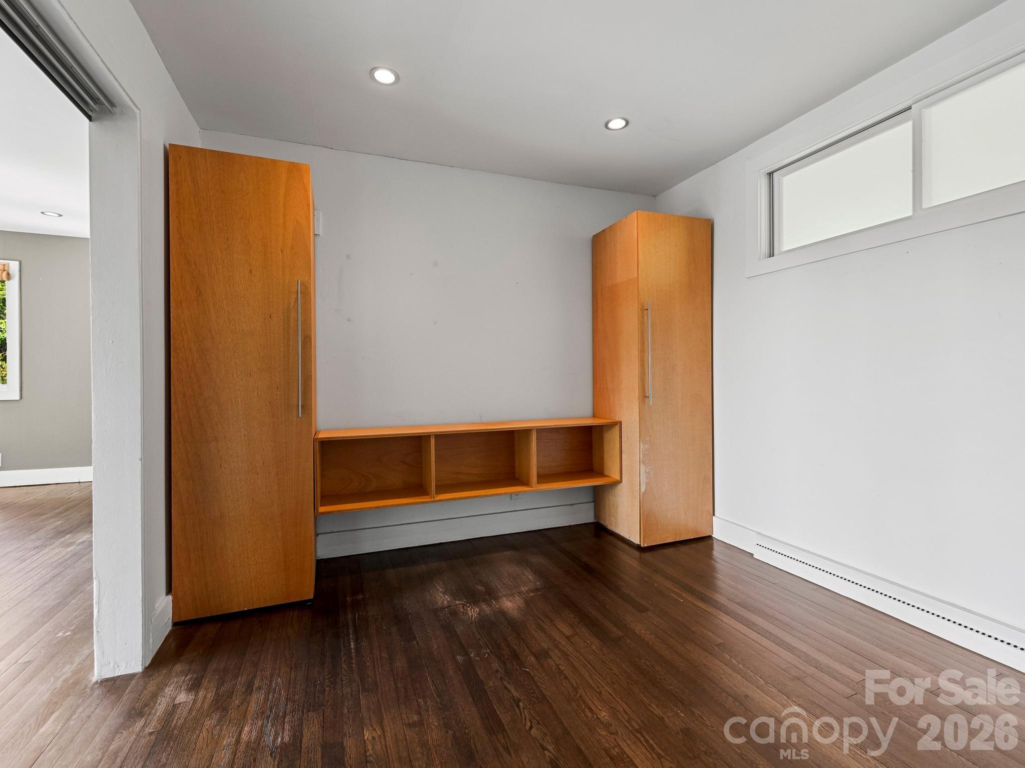 36 Robinwood Avenue — Asheville
