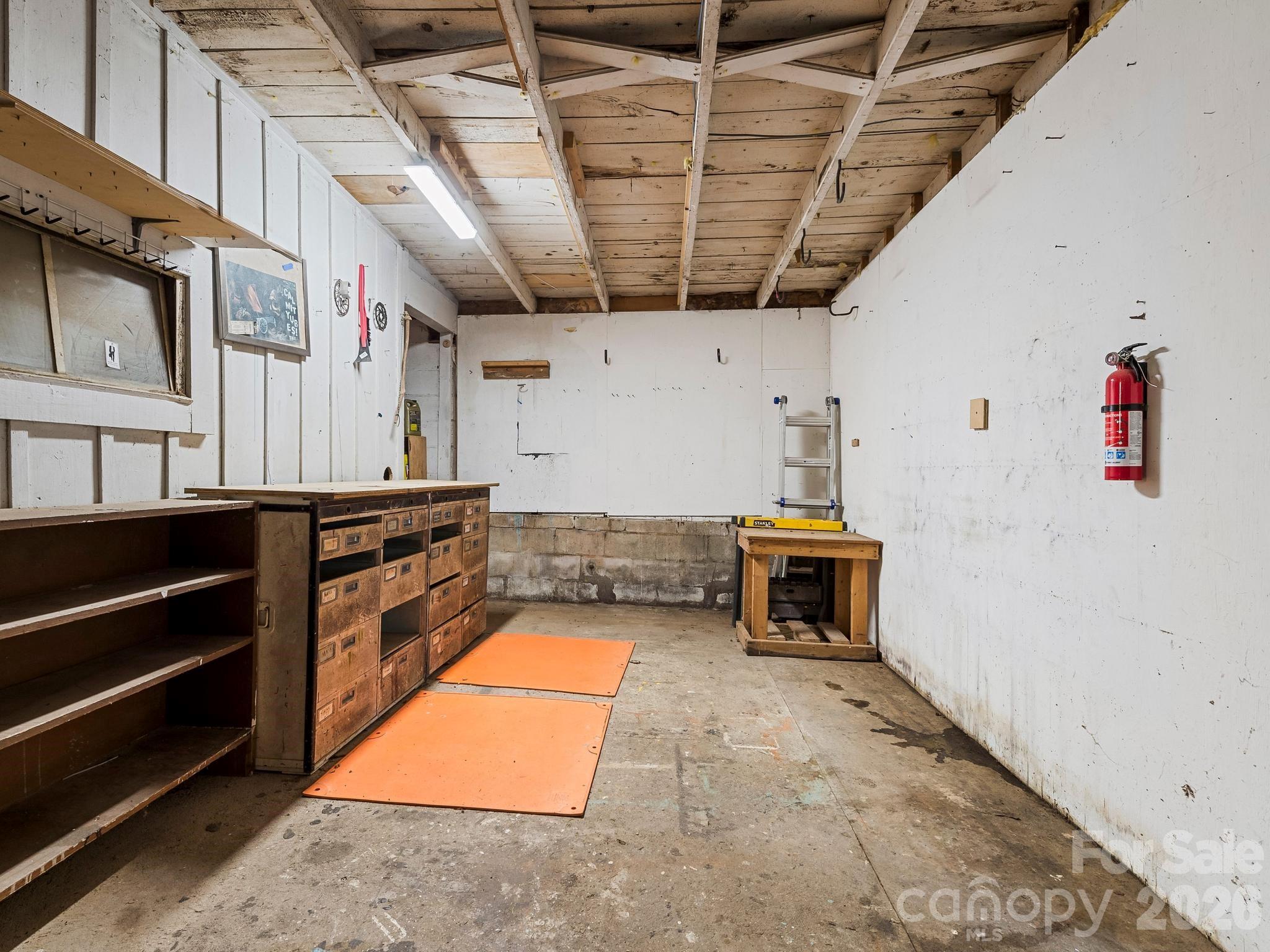 36 Robinwood Avenue — Asheville