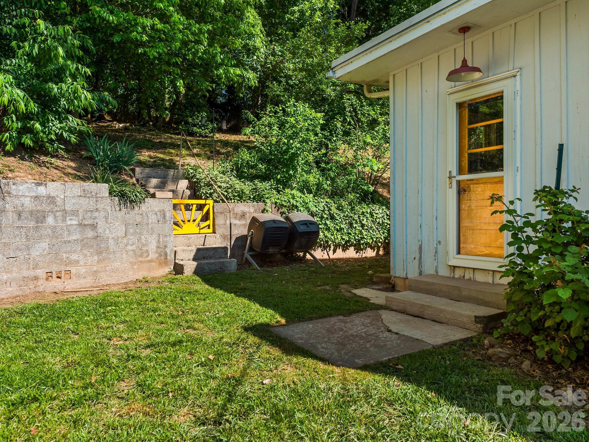 36 Robinwood Avenue — Asheville