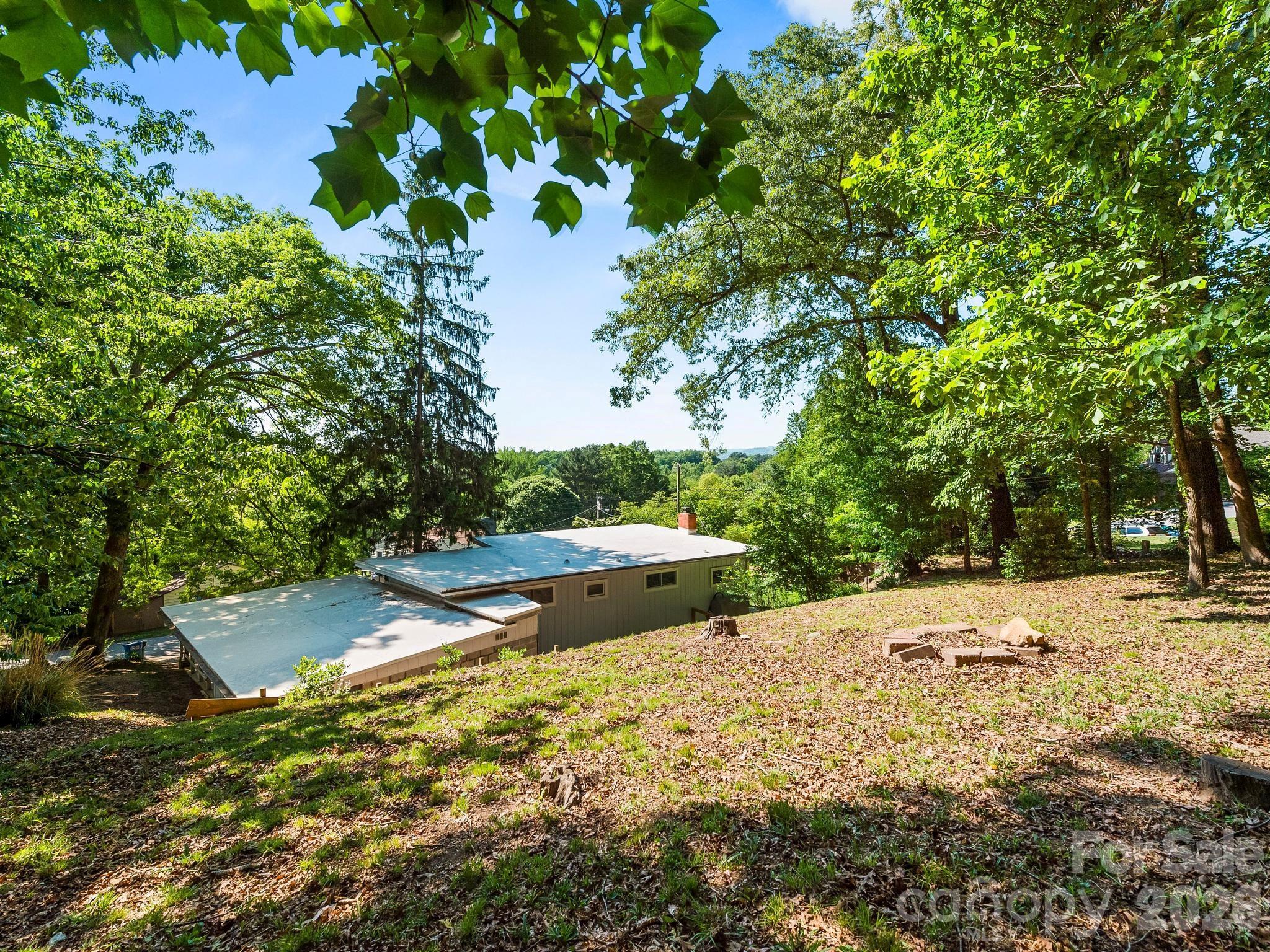 36 Robinwood Avenue — Asheville