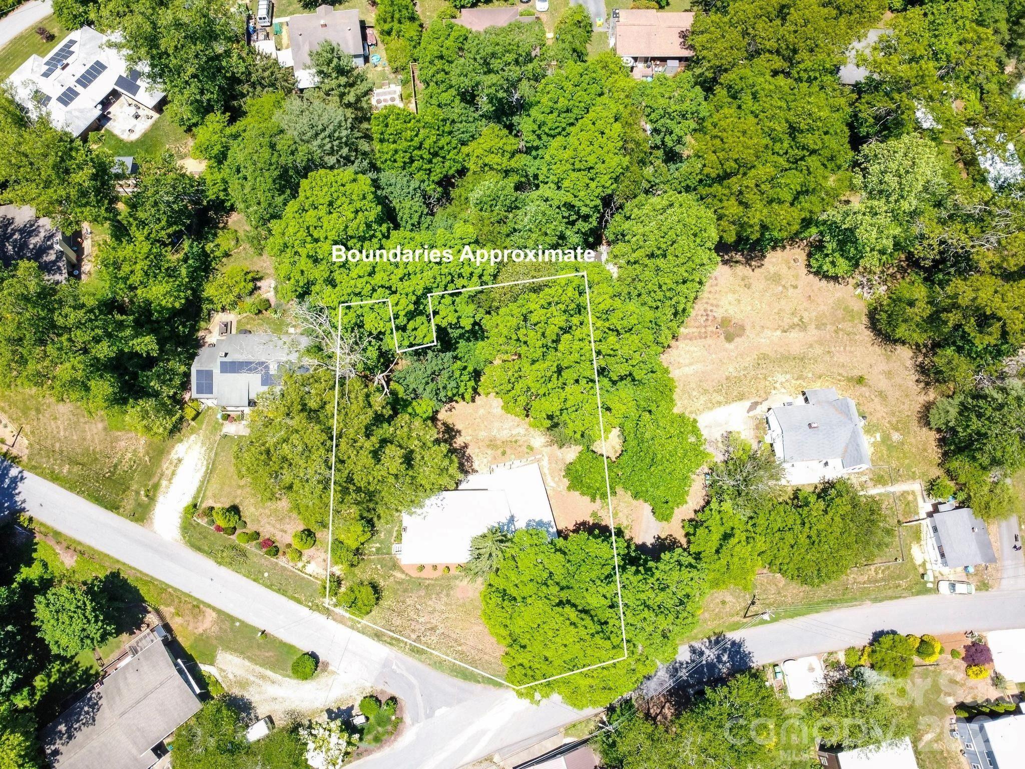 36 Robinwood Avenue — Asheville