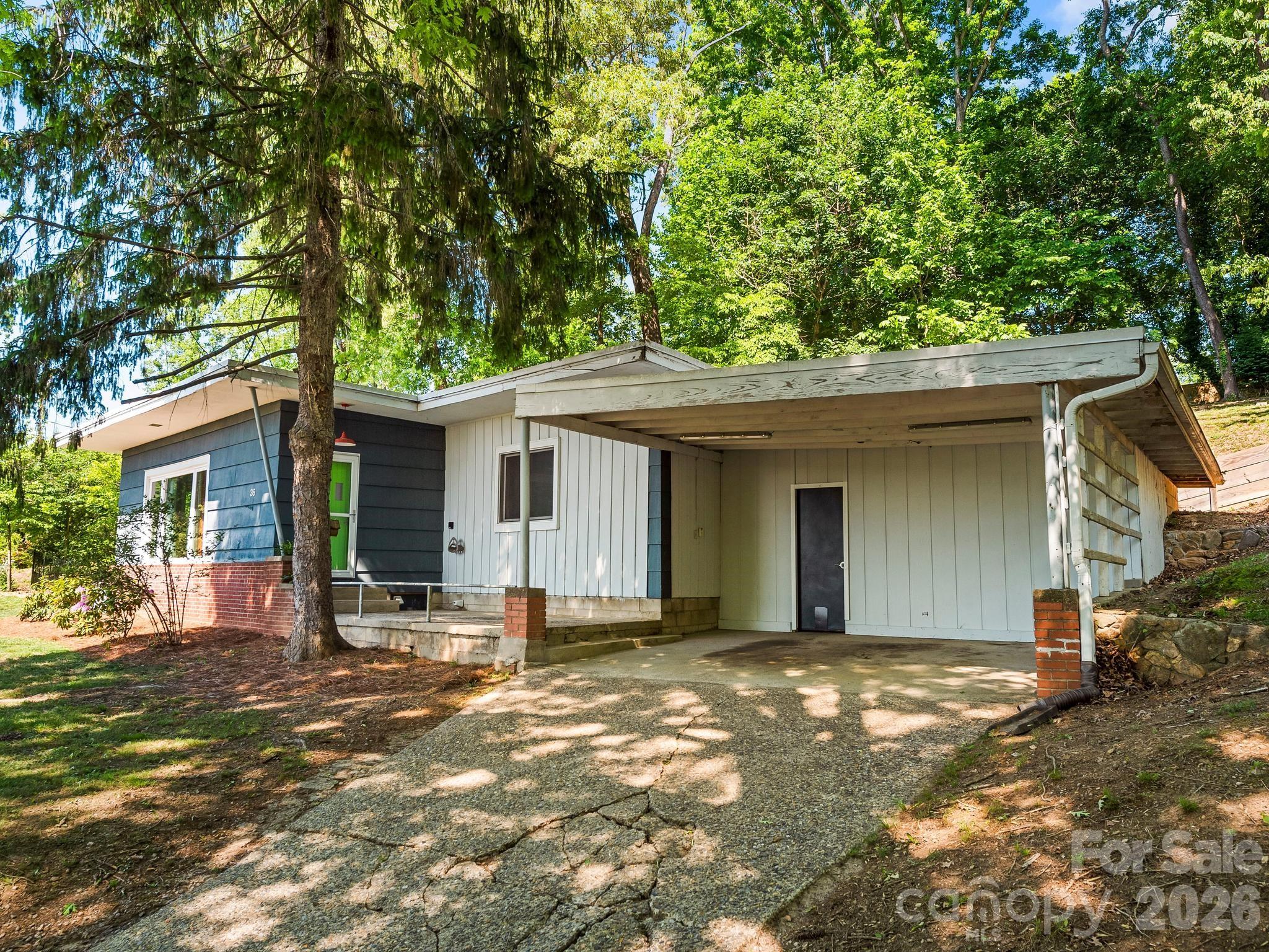 36 Robinwood Avenue — Asheville