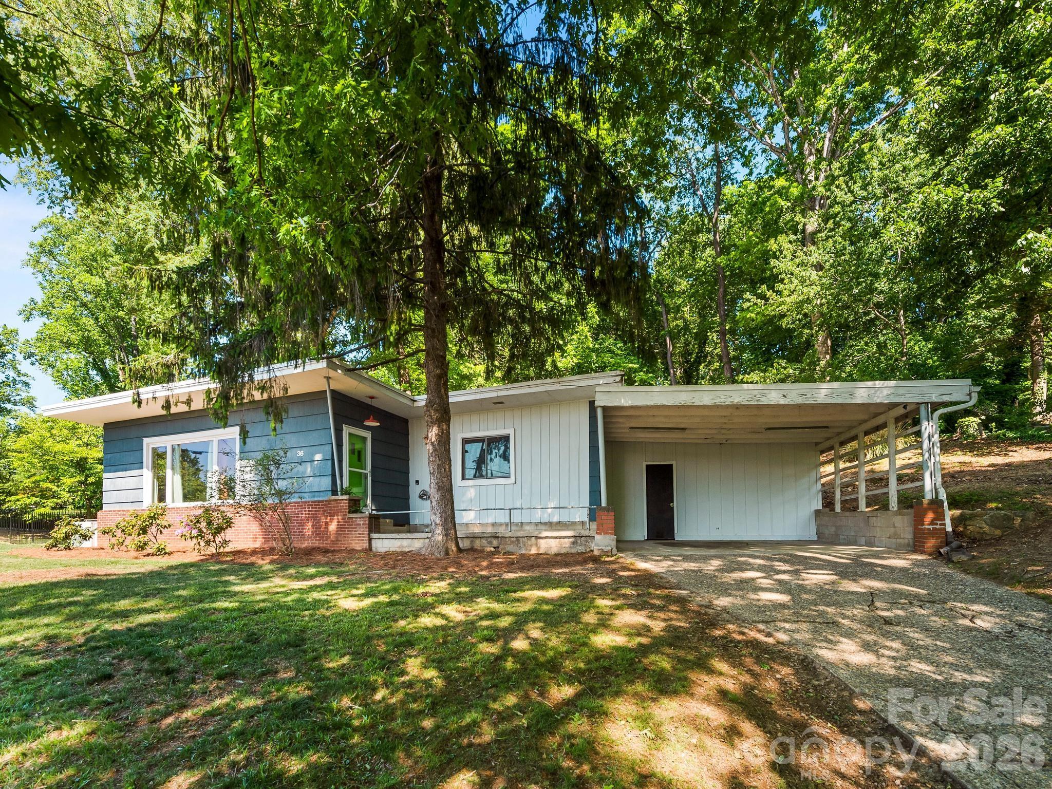 36 Robinwood Avenue — Asheville
