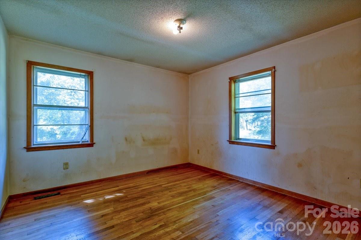 156 Old Sweetwater Road — Robbinsville
