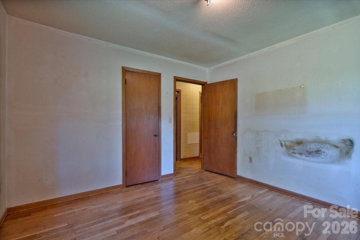 156 Old Sweetwater Road — Robbinsville
