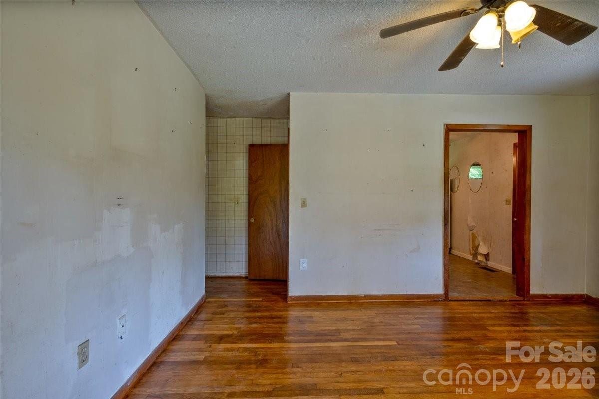 156 Old Sweetwater Road — Robbinsville