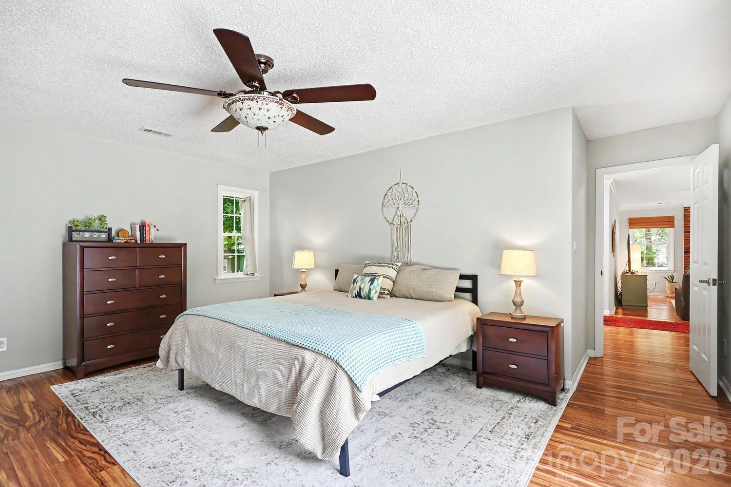 8207 White Horse Lane — Charlotte