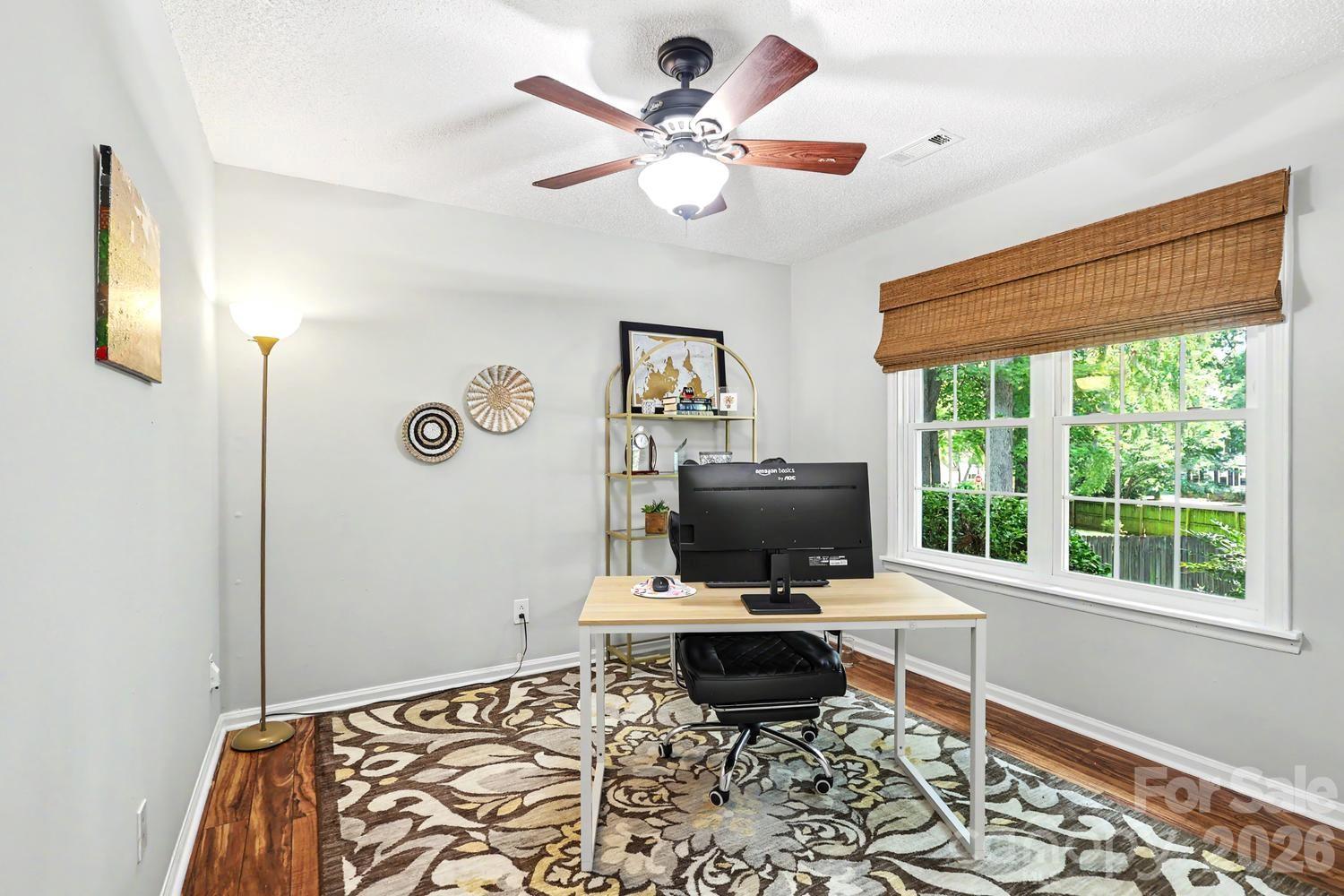 8207 White Horse Lane — Charlotte
