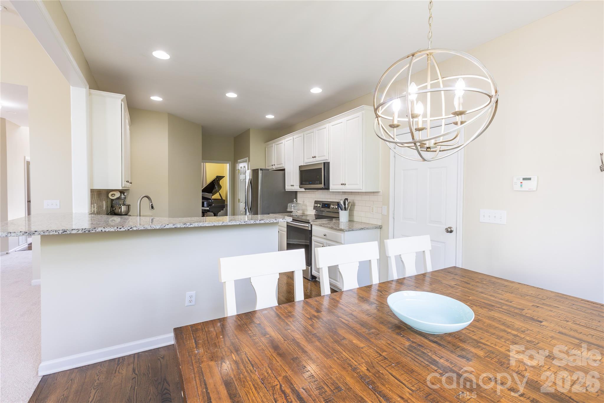 17233 Knoxwood Drive — Huntersville