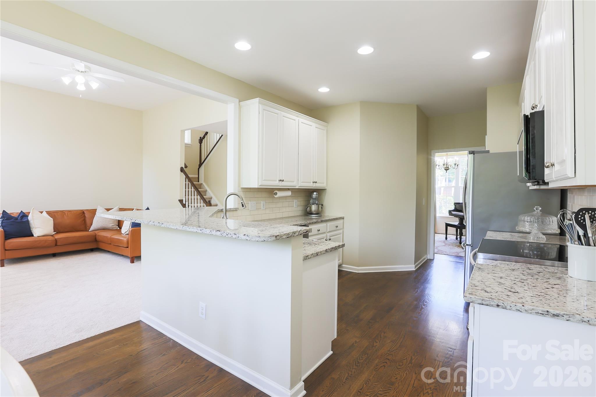 17233 Knoxwood Drive — Huntersville