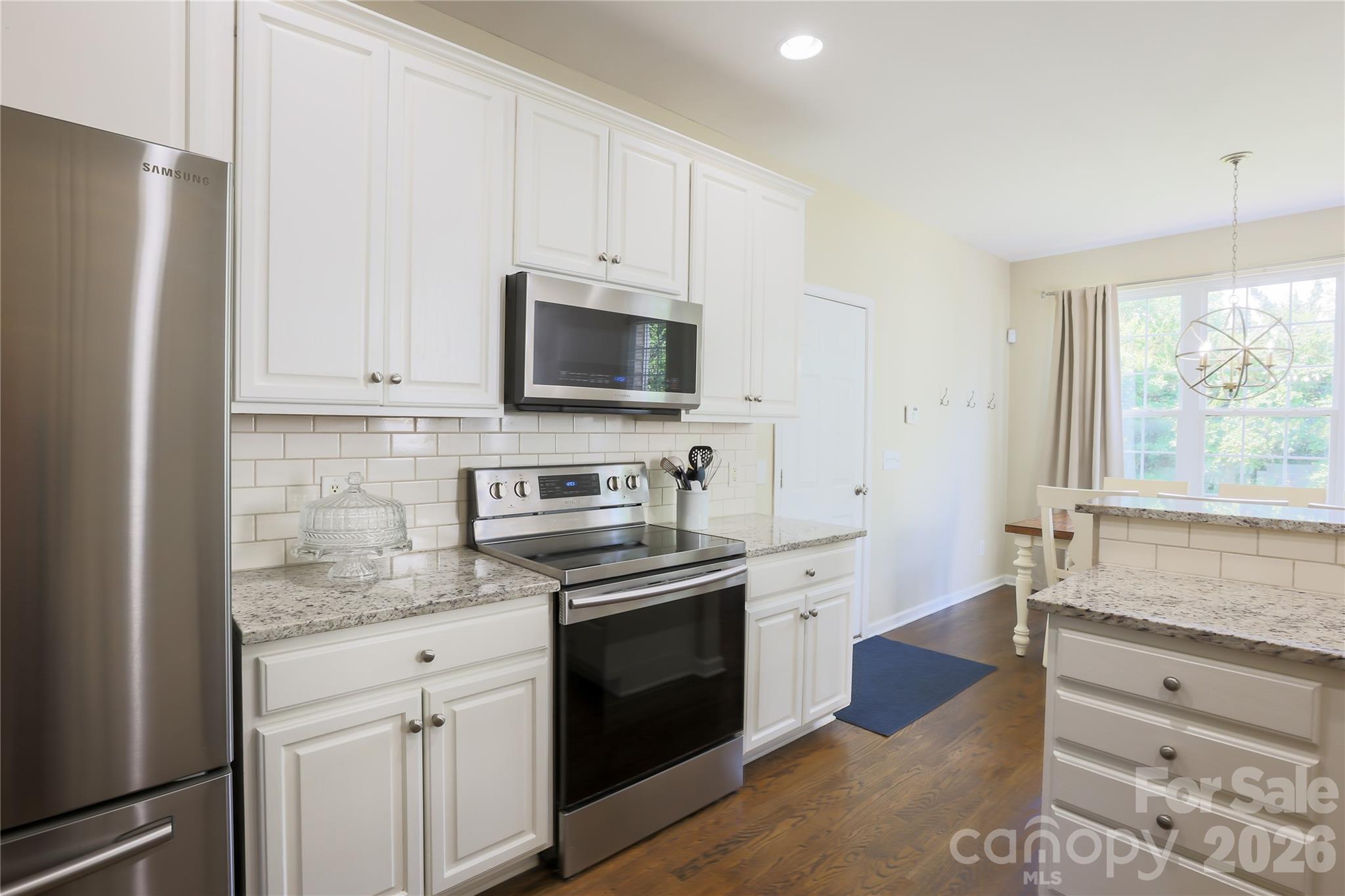 17233 Knoxwood Drive — Huntersville