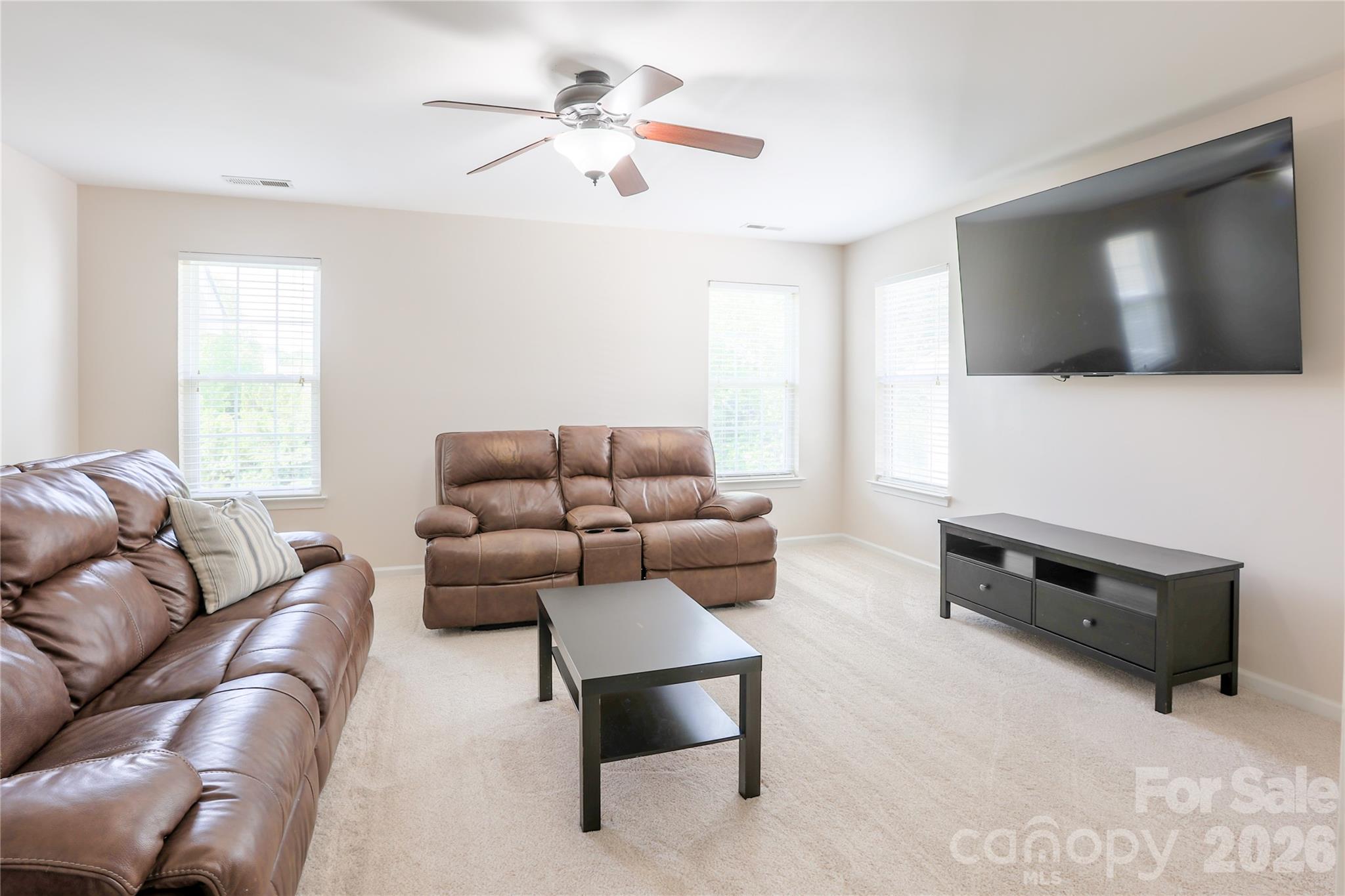 17233 Knoxwood Drive — Huntersville