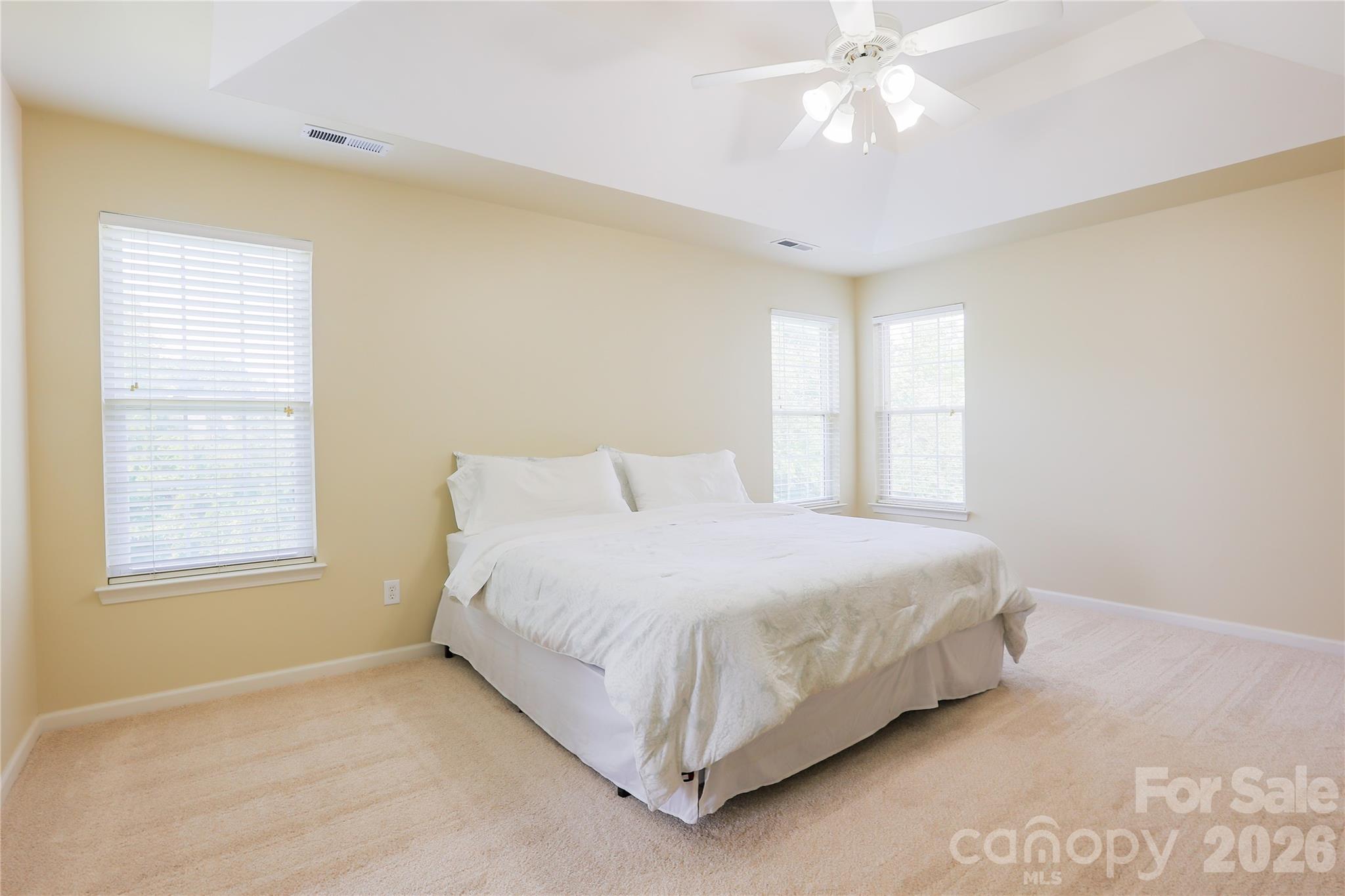 17233 Knoxwood Drive — Huntersville