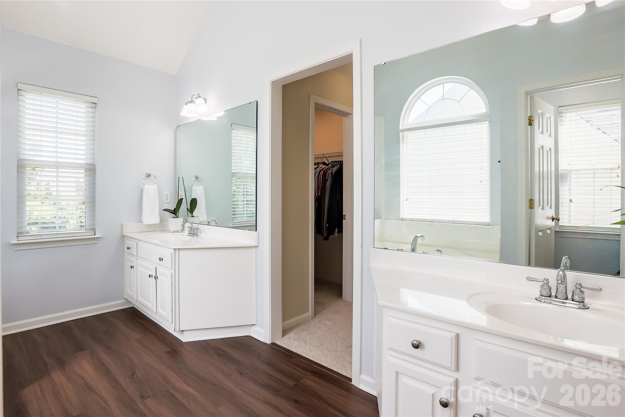 17233 Knoxwood Drive — Huntersville