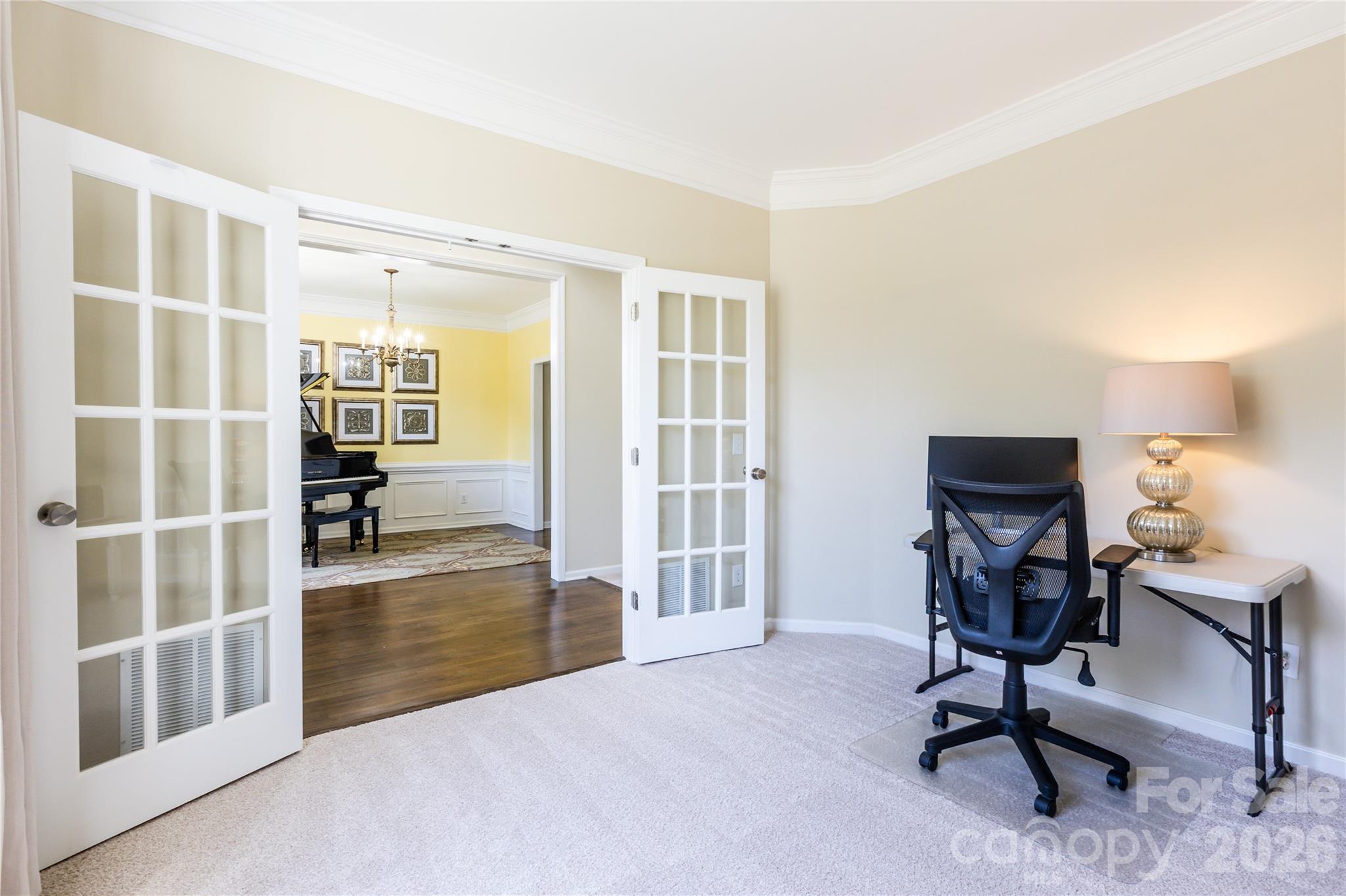 17233 Knoxwood Drive — Huntersville