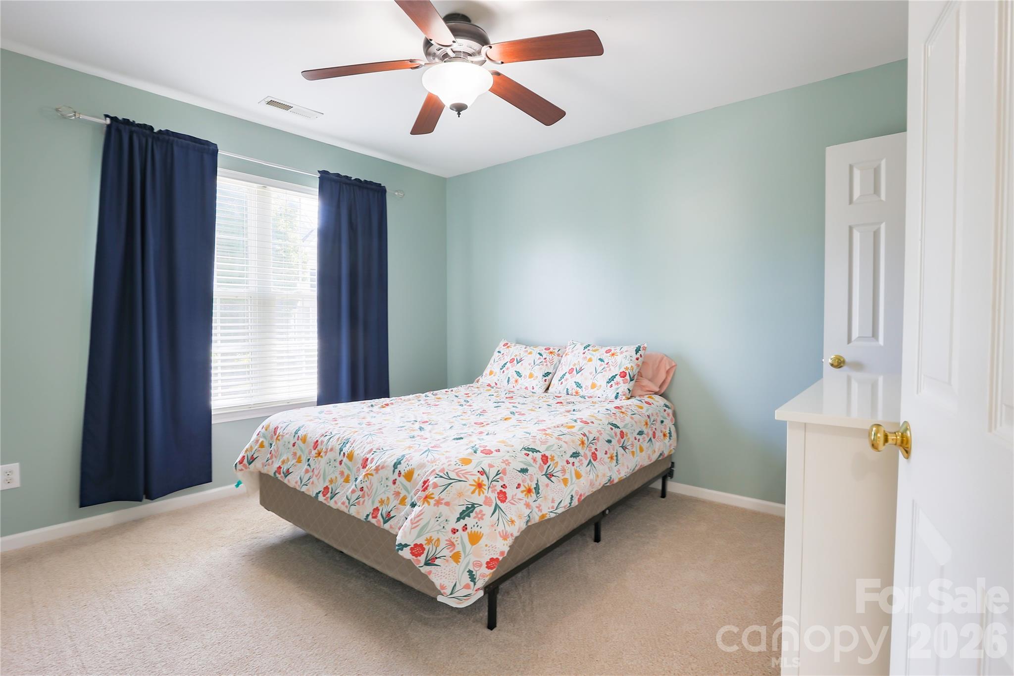 17233 Knoxwood Drive — Huntersville