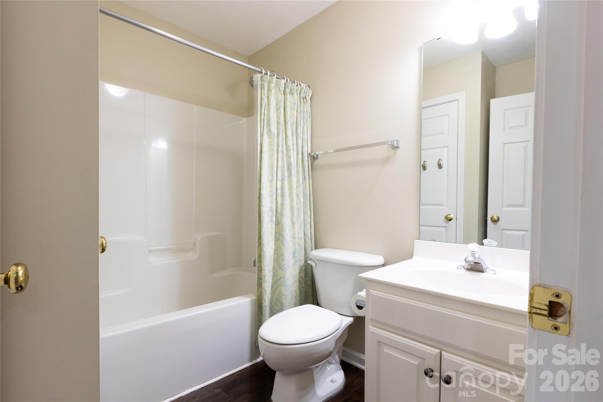 17233 Knoxwood Drive — Huntersville