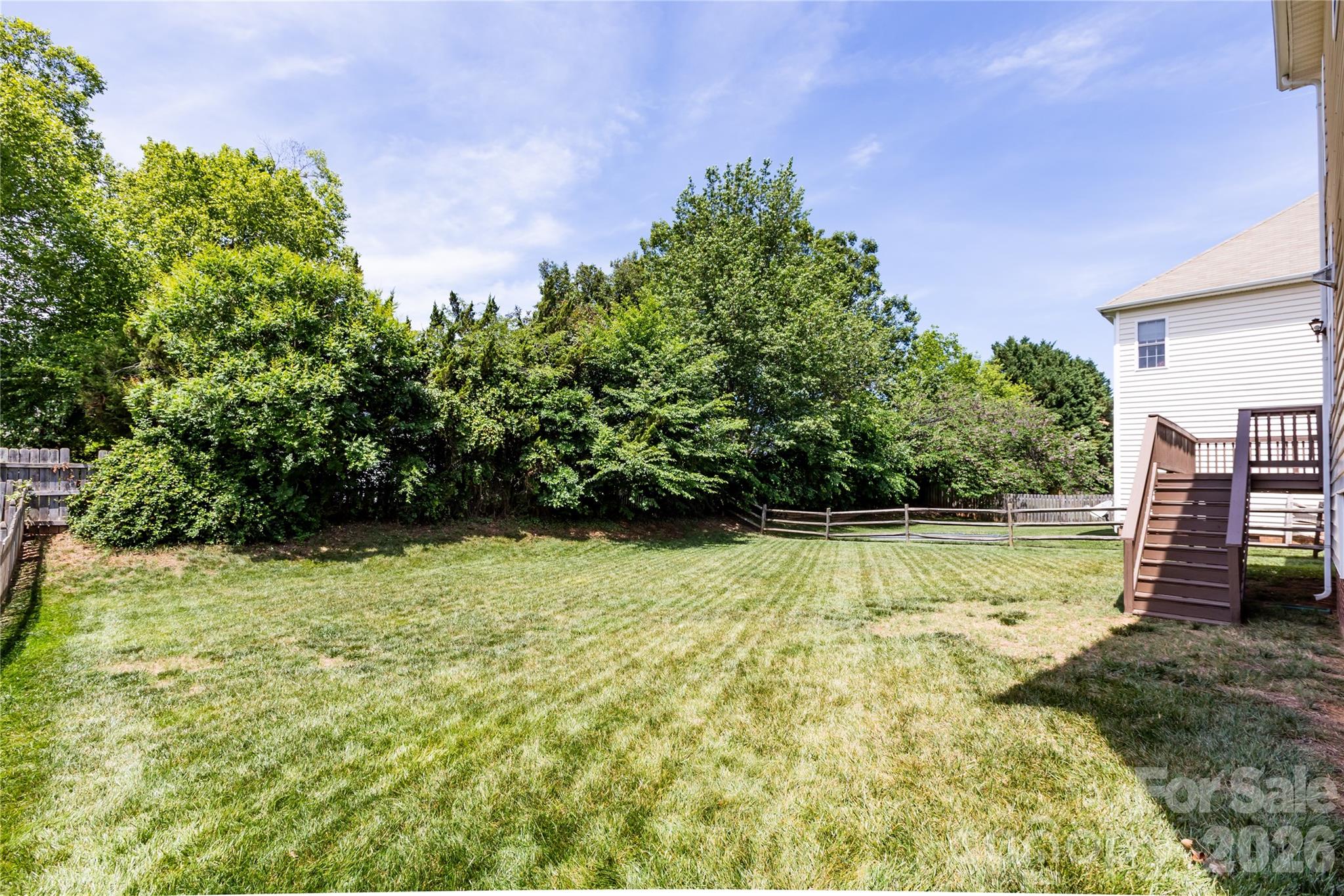 17233 Knoxwood Drive — Huntersville