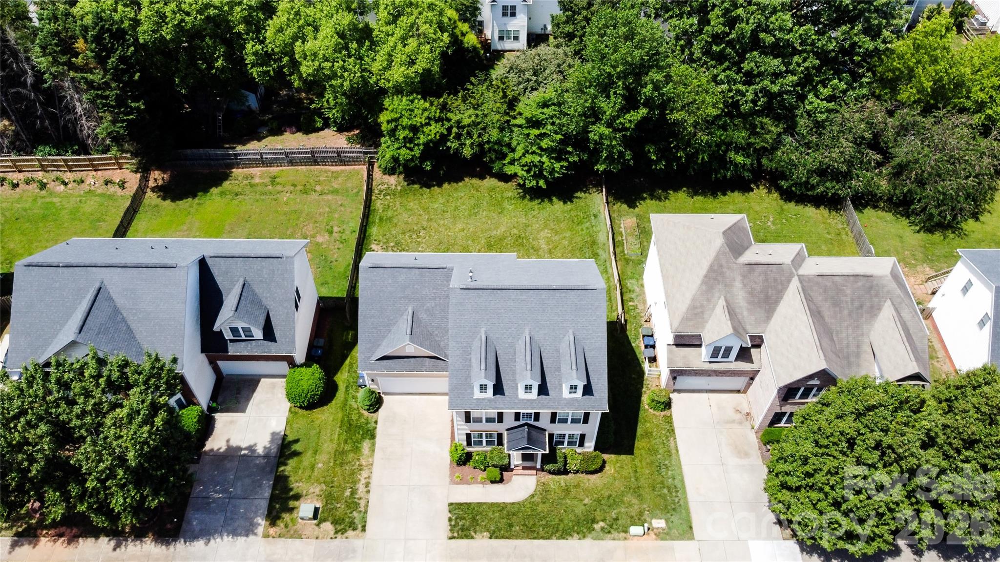 17233 Knoxwood Drive — Huntersville