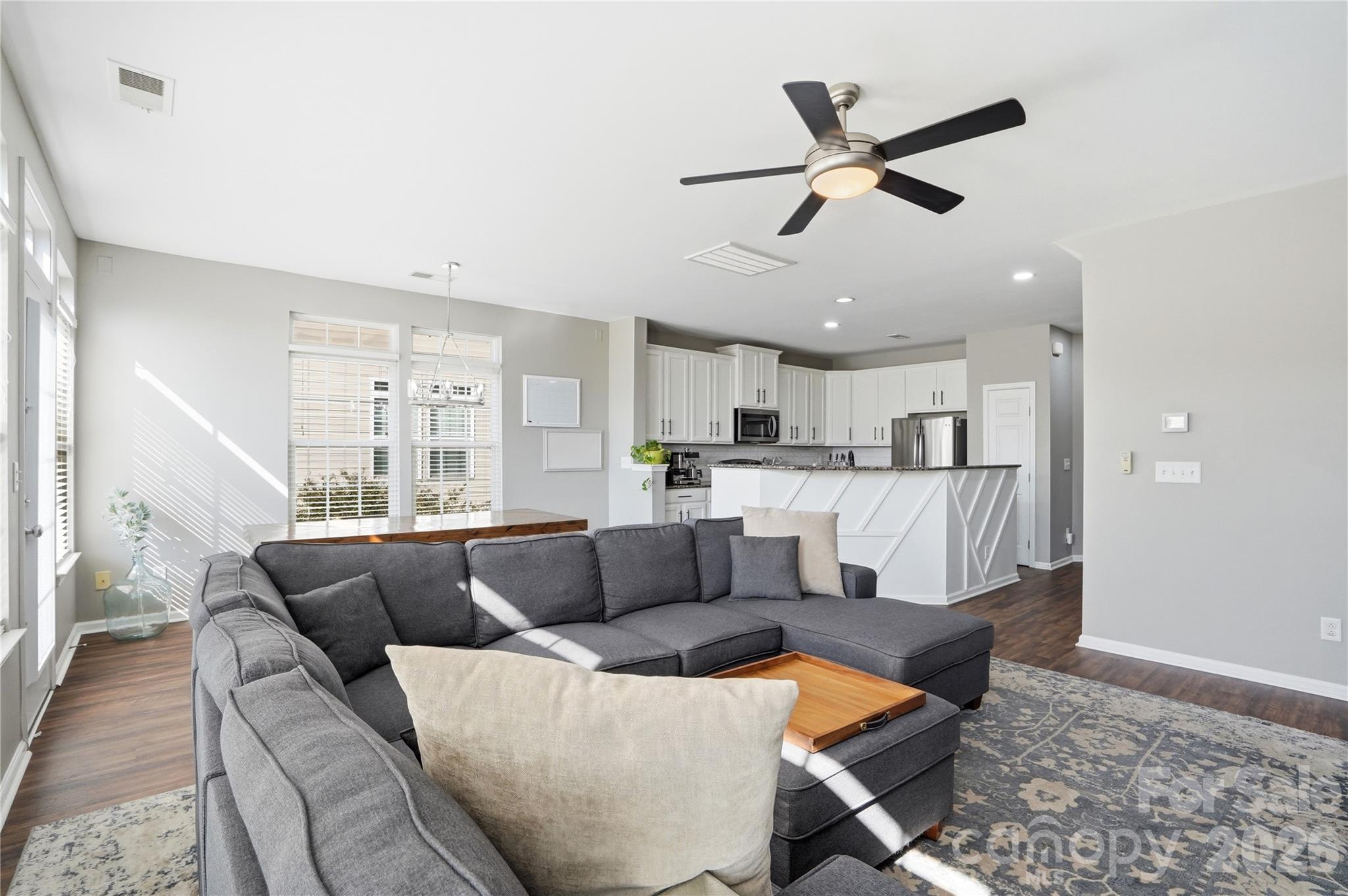 10005 Kings Parade Boulevard — Charlotte