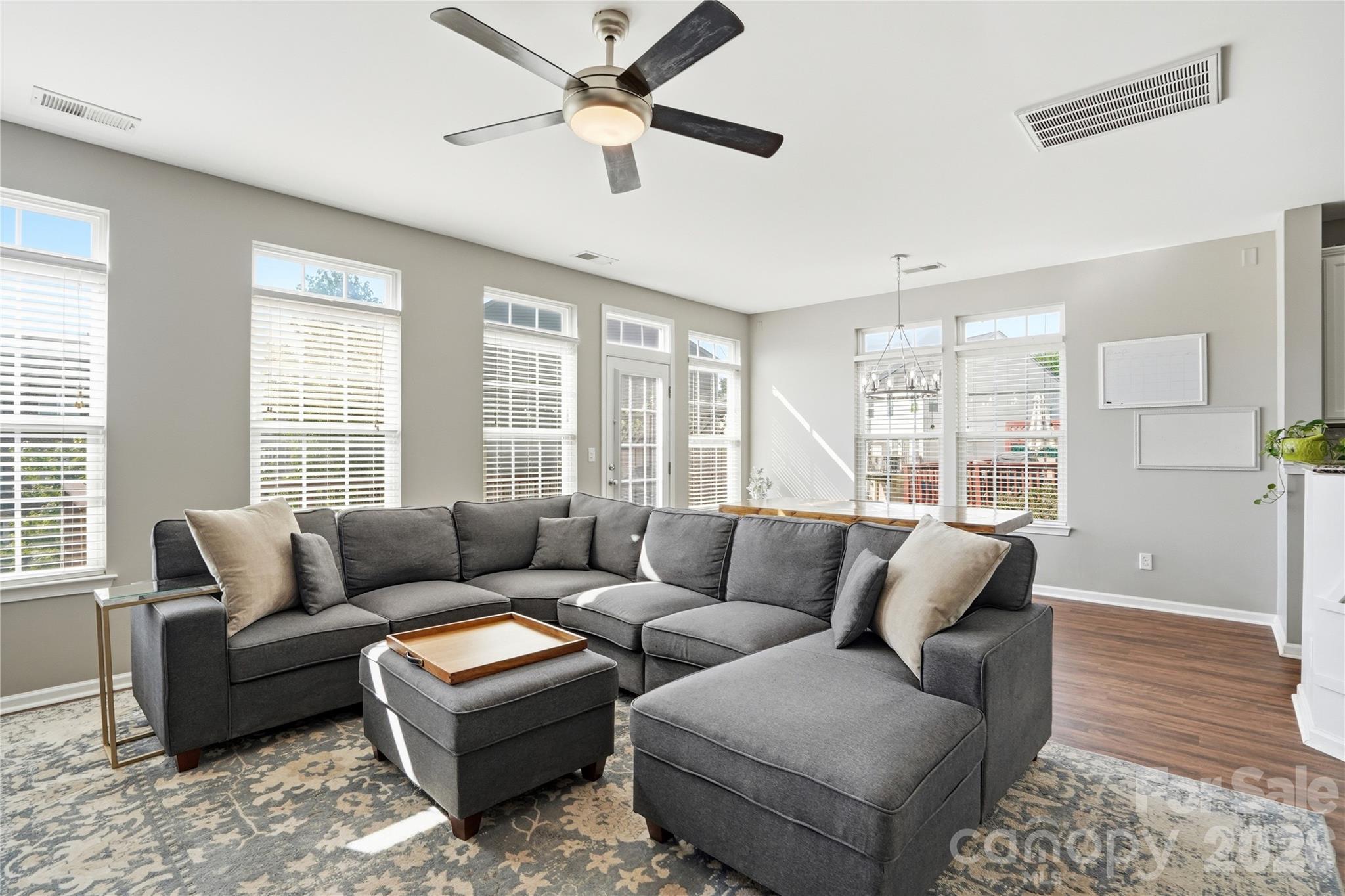 10005 Kings Parade Boulevard — Charlotte