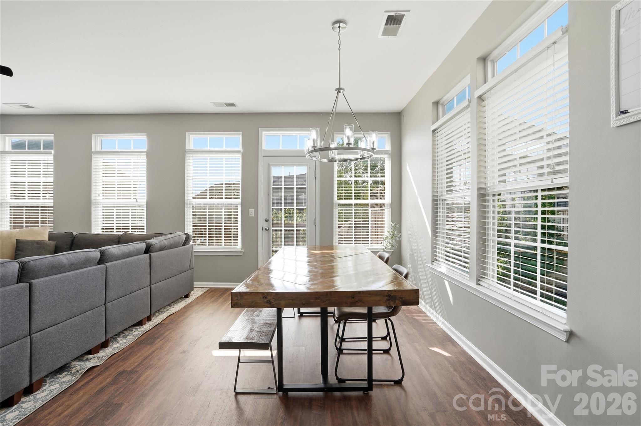 10005 Kings Parade Boulevard — Charlotte