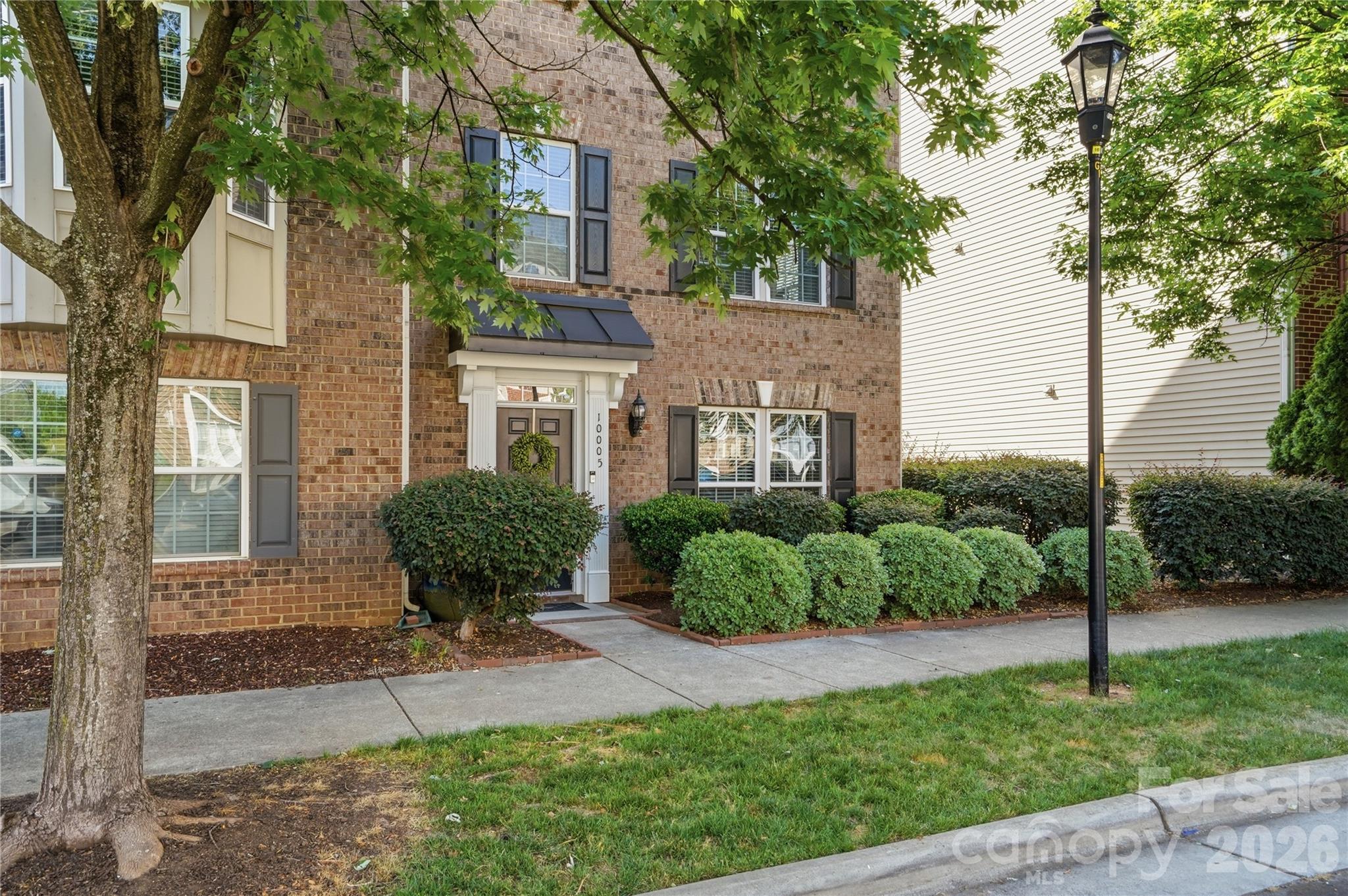 10005 Kings Parade Boulevard — Charlotte