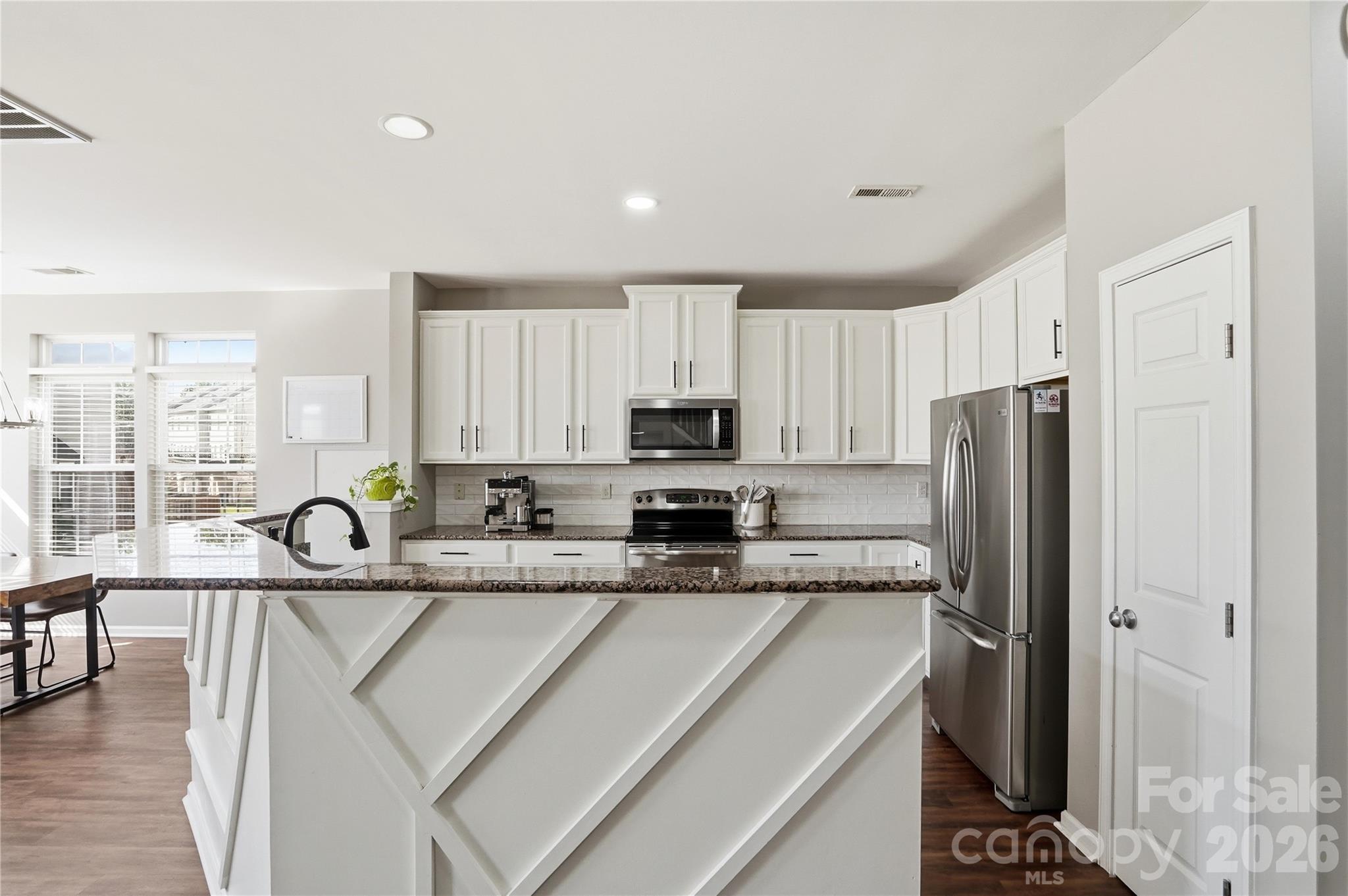 10005 Kings Parade Boulevard — Charlotte