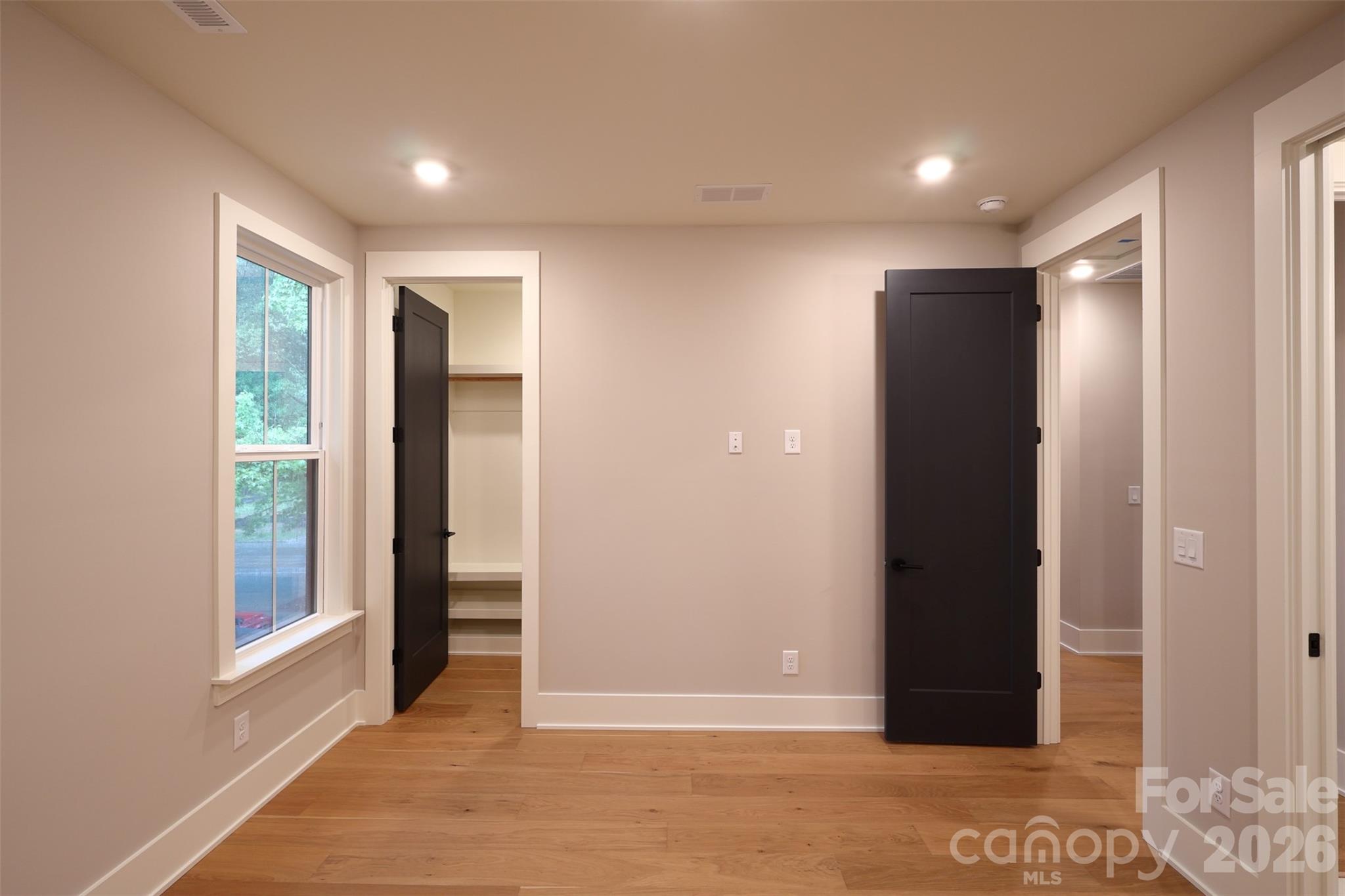 442 Sylvania Avenue — Charlotte
