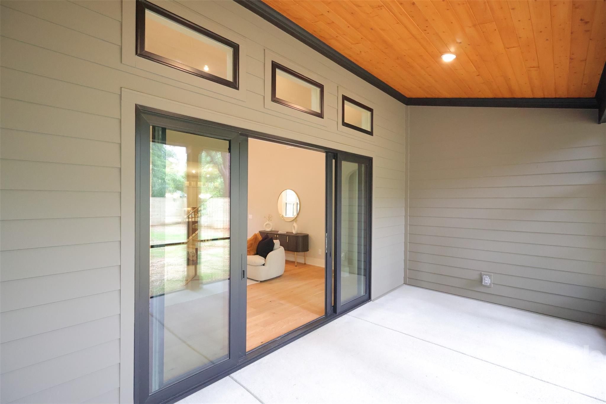 442 Sylvania Avenue — Charlotte