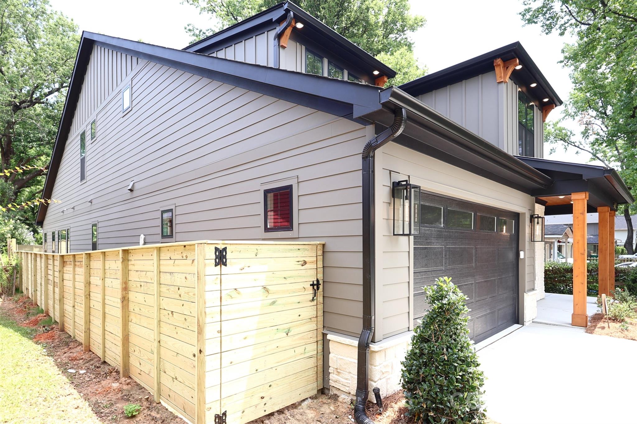 442 Sylvania Avenue — Charlotte
