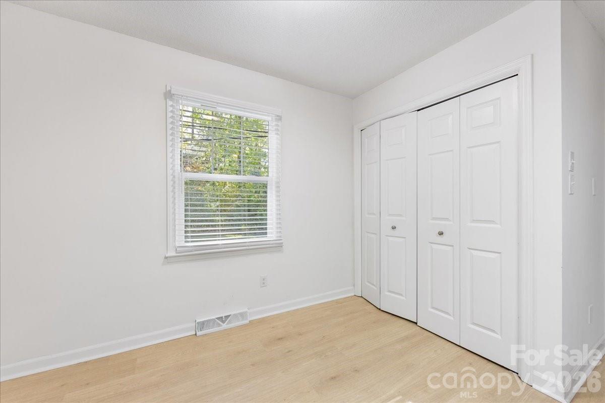 1840 Stoneyridge Drive — Charlotte