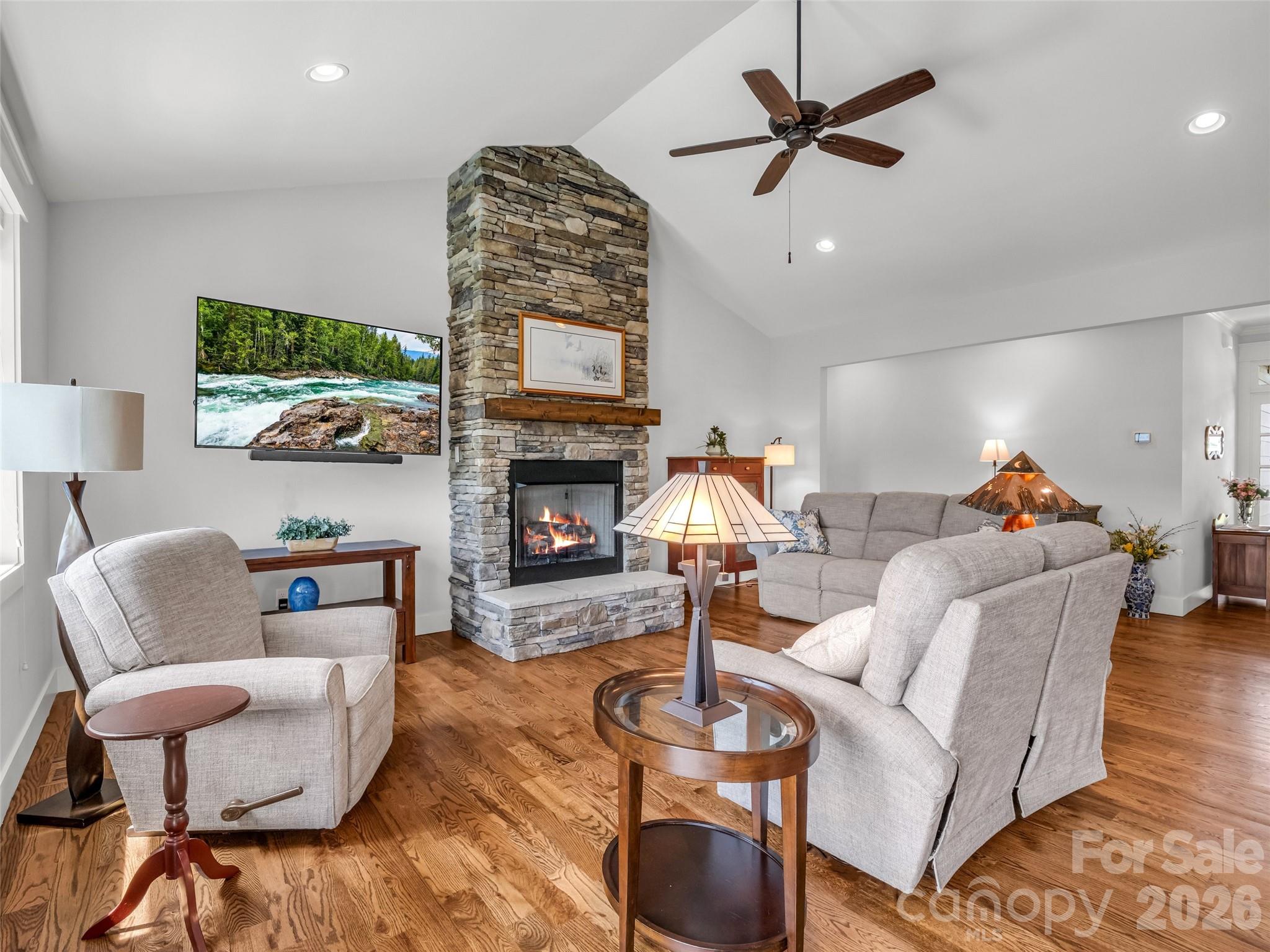 27 Spelter Street — Hendersonville